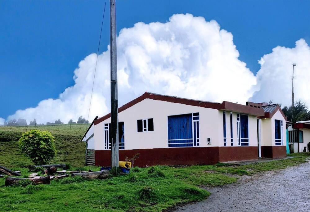 Hermosa Cabaña Campestre Puente Boyacá