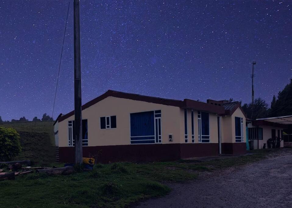 Hermosa Cabaña Campestre Puente Boyacá