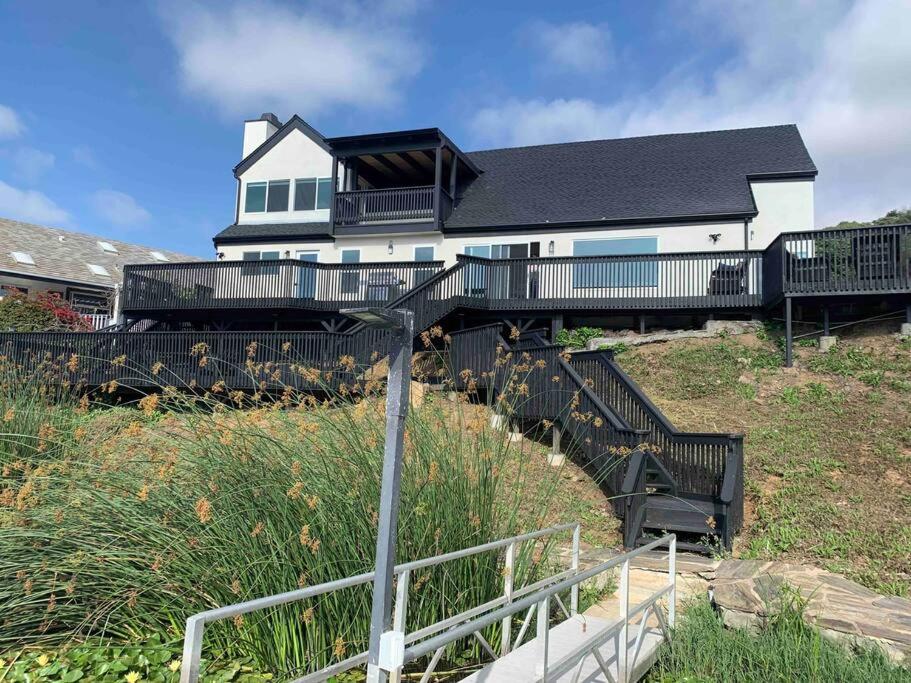 Luxury on the Lake view 3