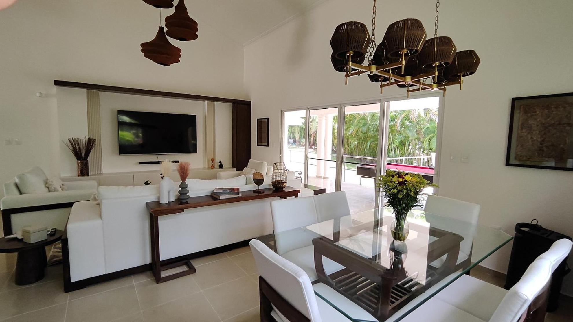 Luxury 4-Bedroom Villa with Climate Pool view 4