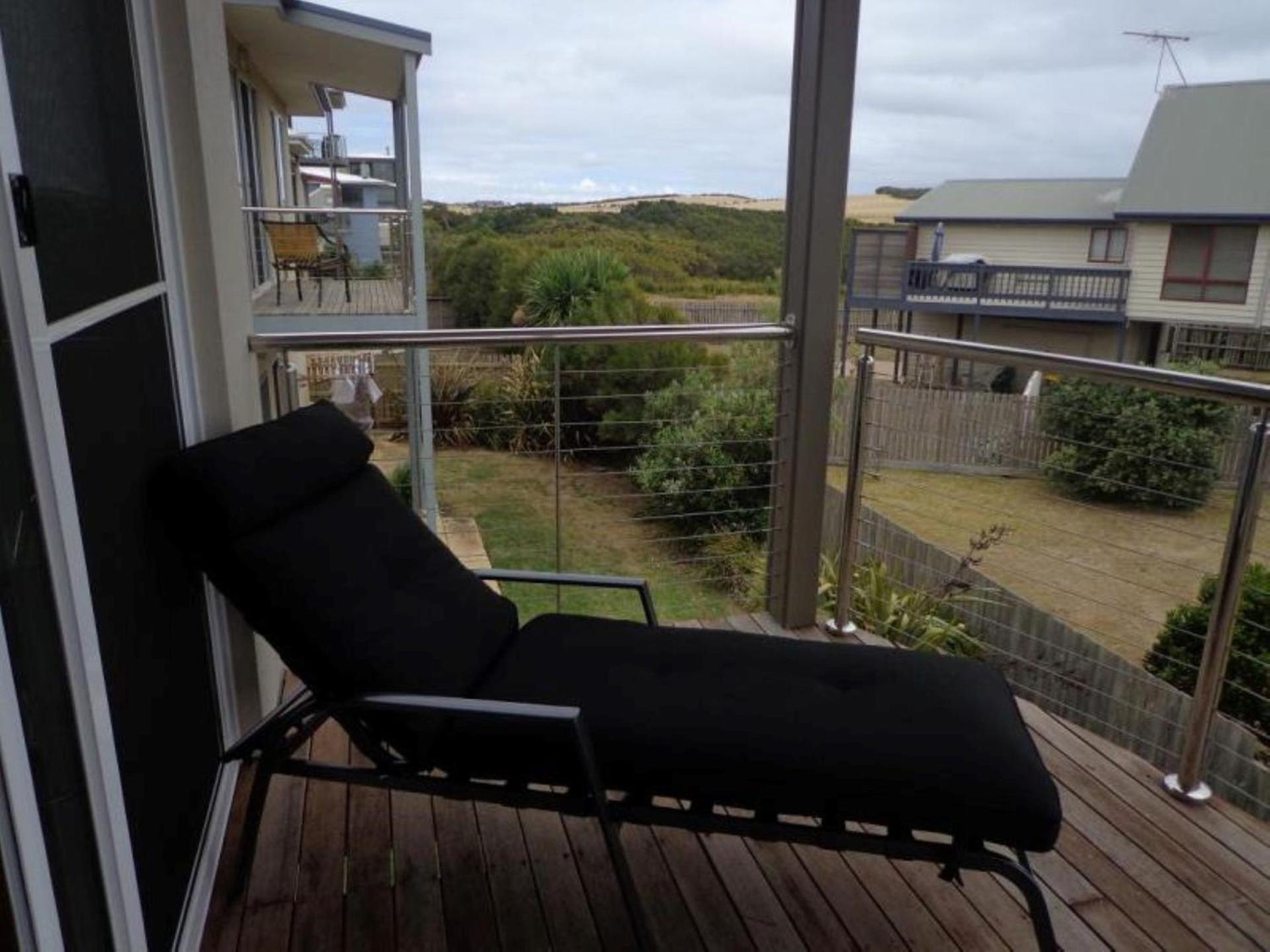 7 Salmon Row Smiths Beach
