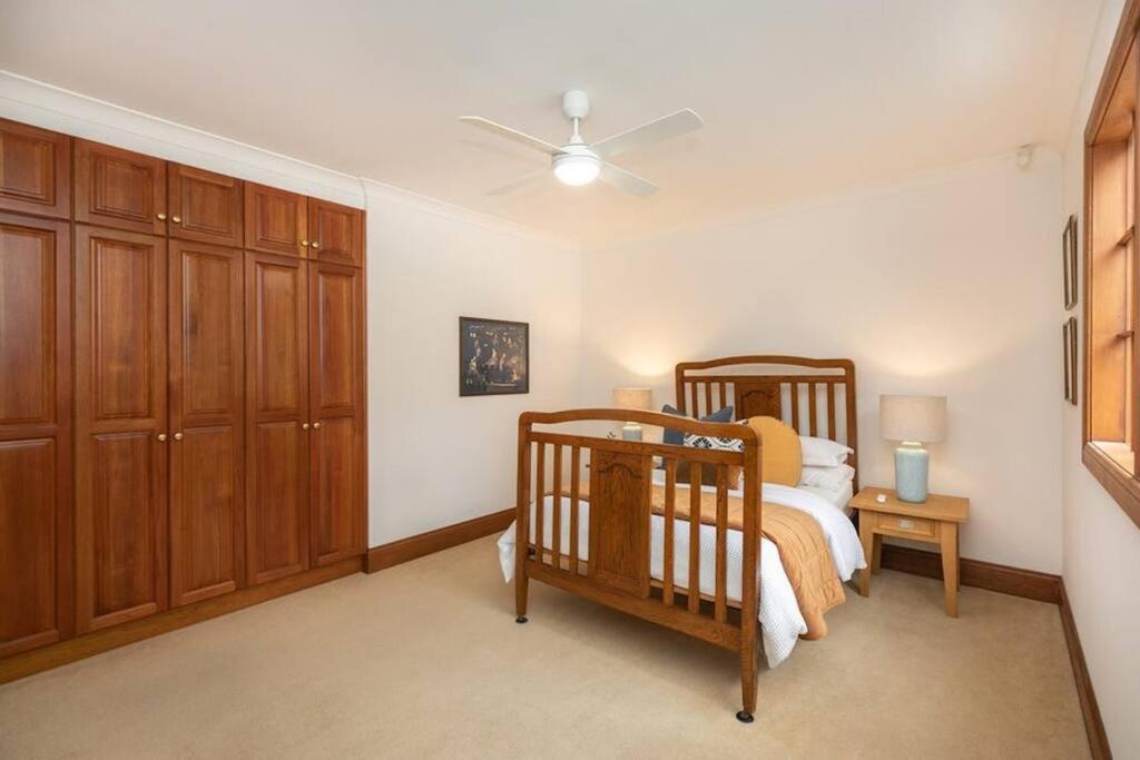 Hahndorf Luxury Retreat 5 bedrooms for 12 guests