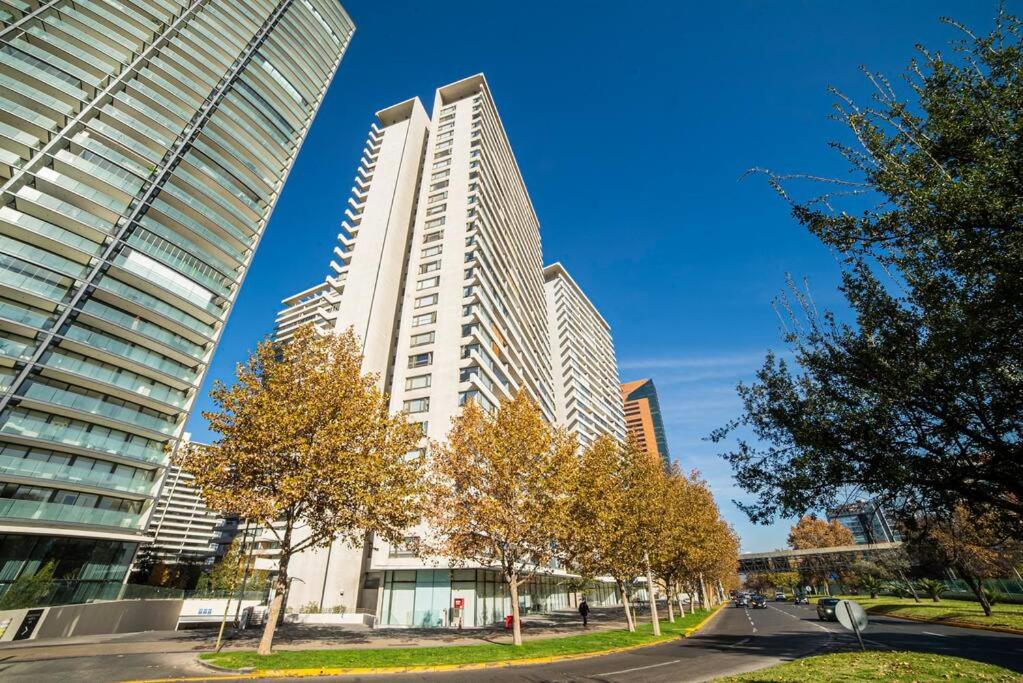 Las Condes, al lado de Marriott y Parque Arauco, ideal para Trabajo, Salud y Vacaciones