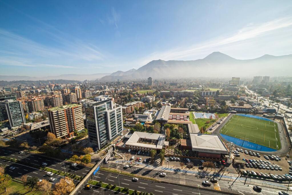 Las Condes, al lado de Marriott y Parque Arauco, ideal para Trabajo, Salud y Vacaciones