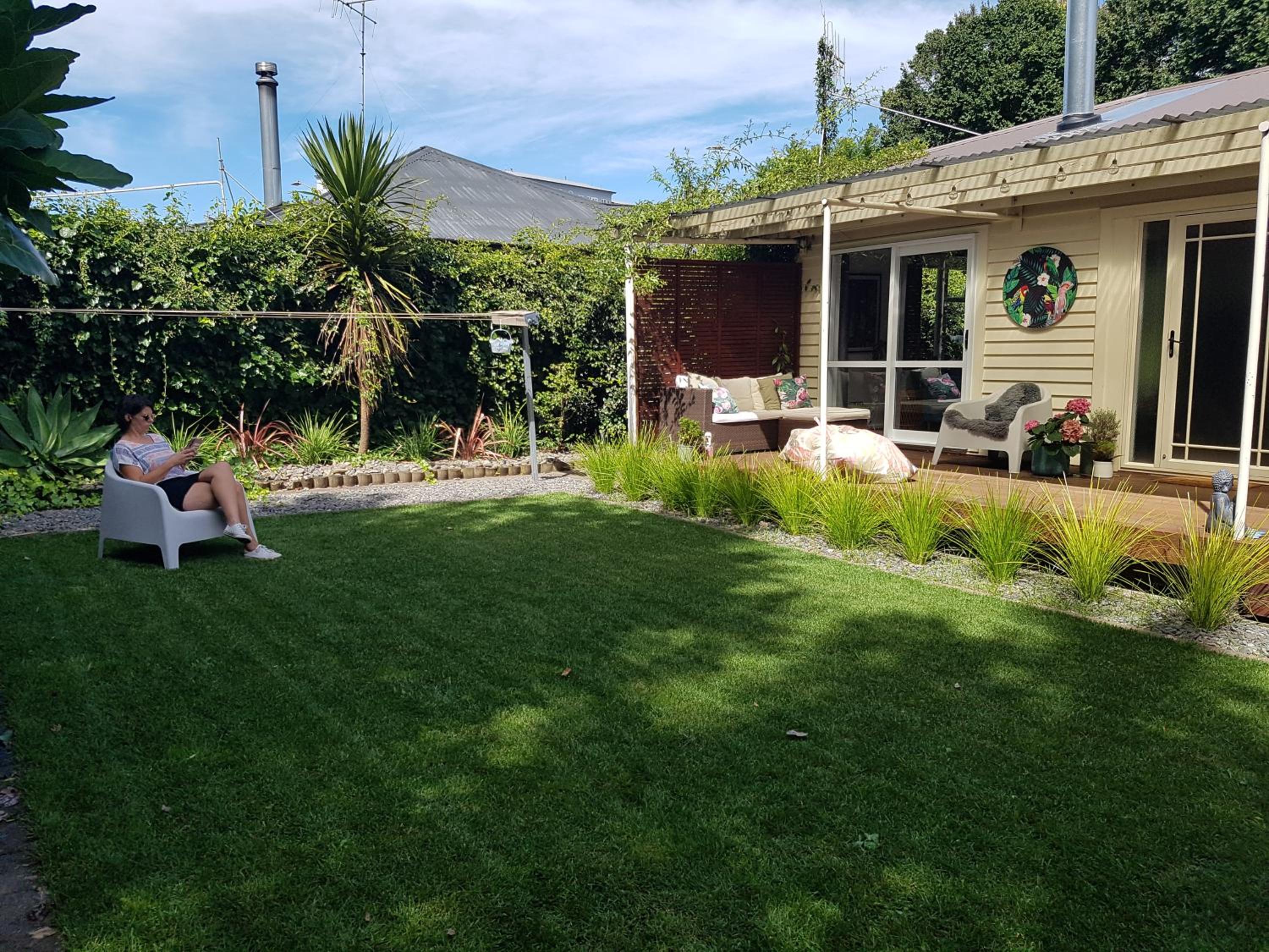 Rainbow Gate Cottage view 3