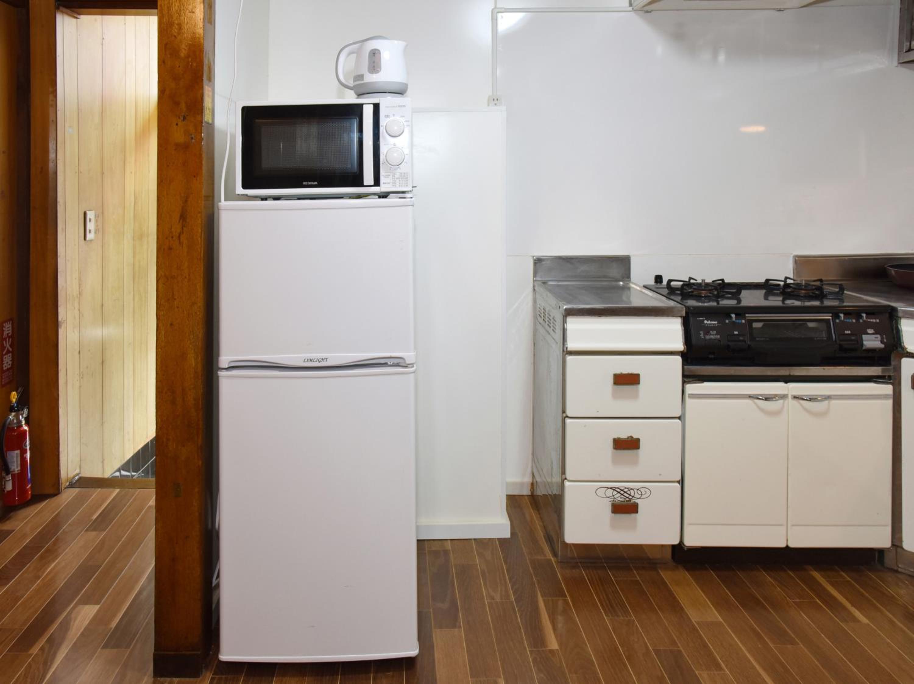 Photo 8