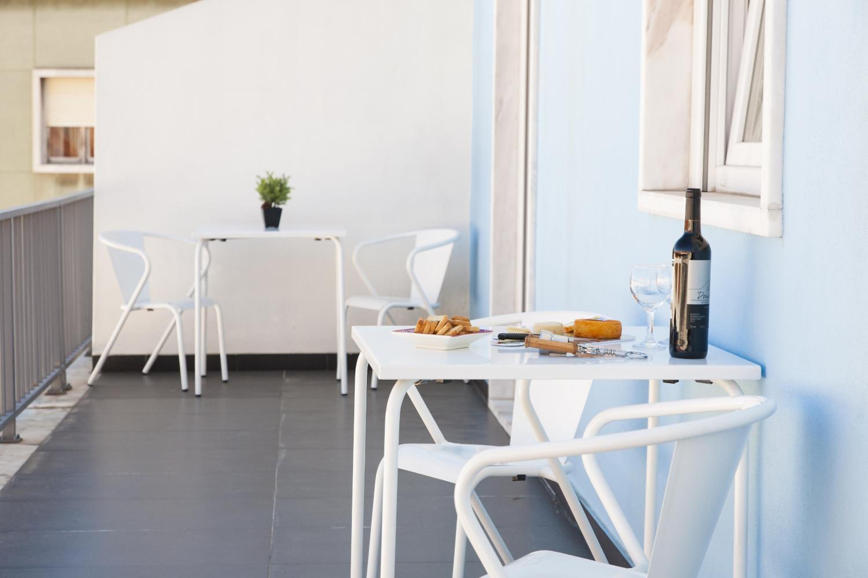 GuestReady - Chic flat near Estrela Garden view 3