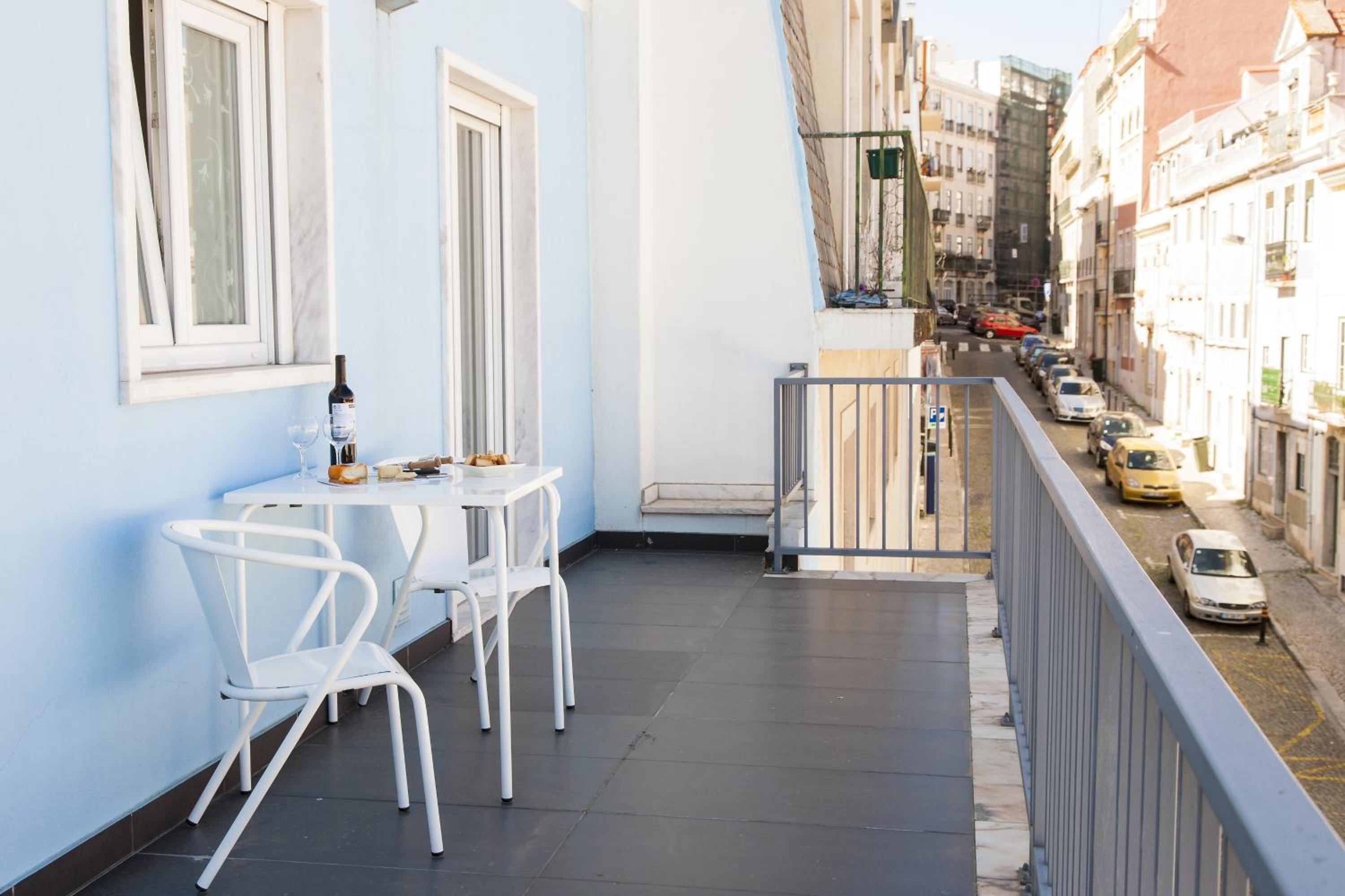 GuestReady - Chic flat near Estrela Garden view 4