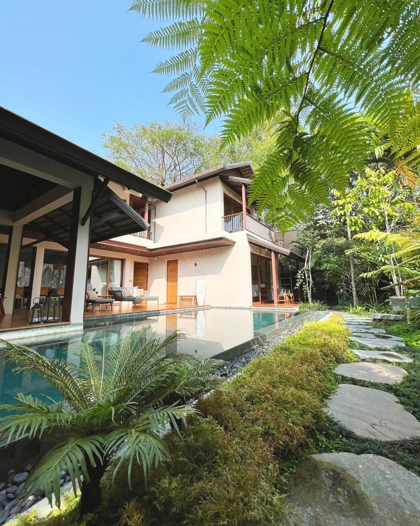 Rarin Villas