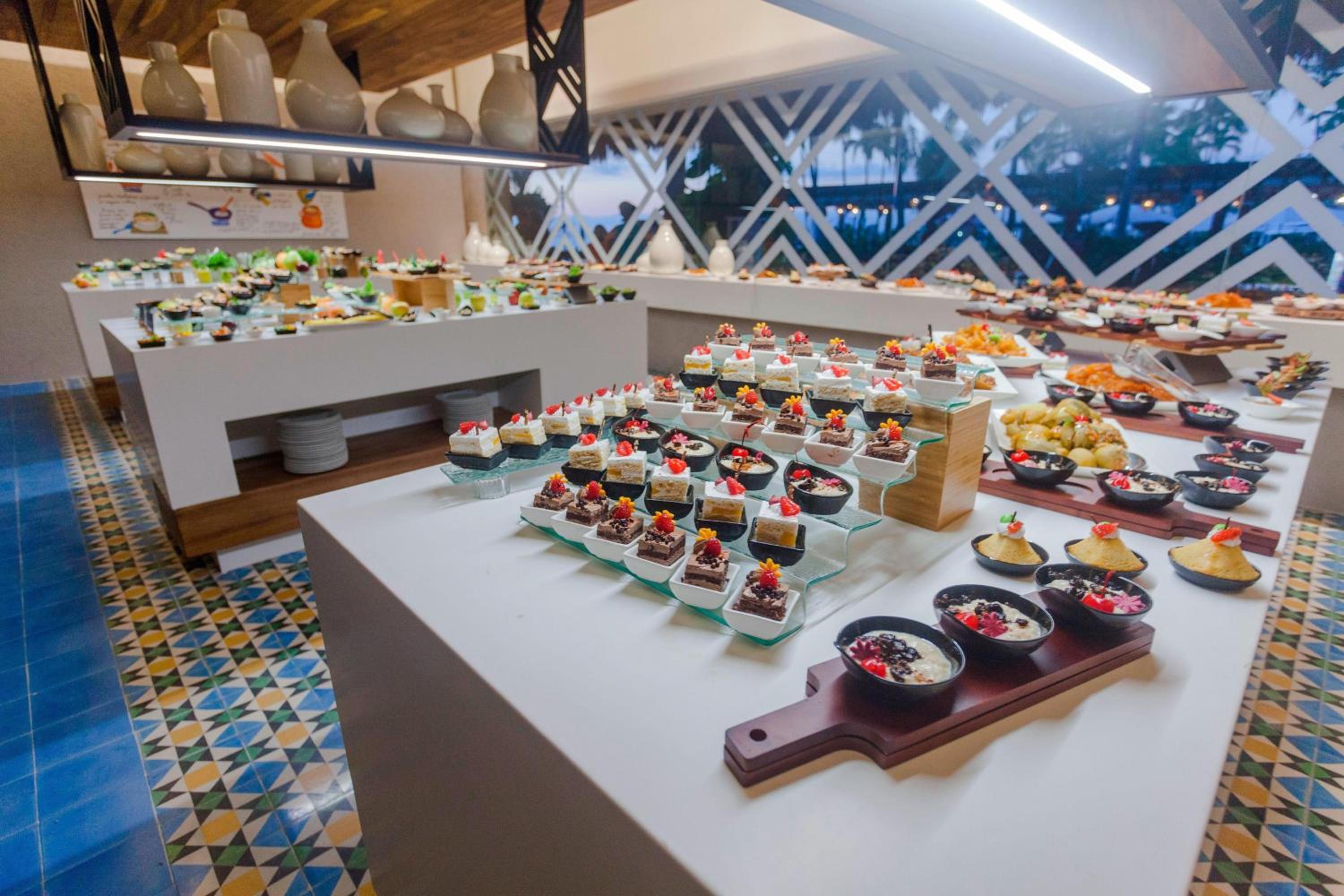 Puerto Vallarta Vacations - Sheraton Buganvilias Resort  Convention Center - Property Image 28