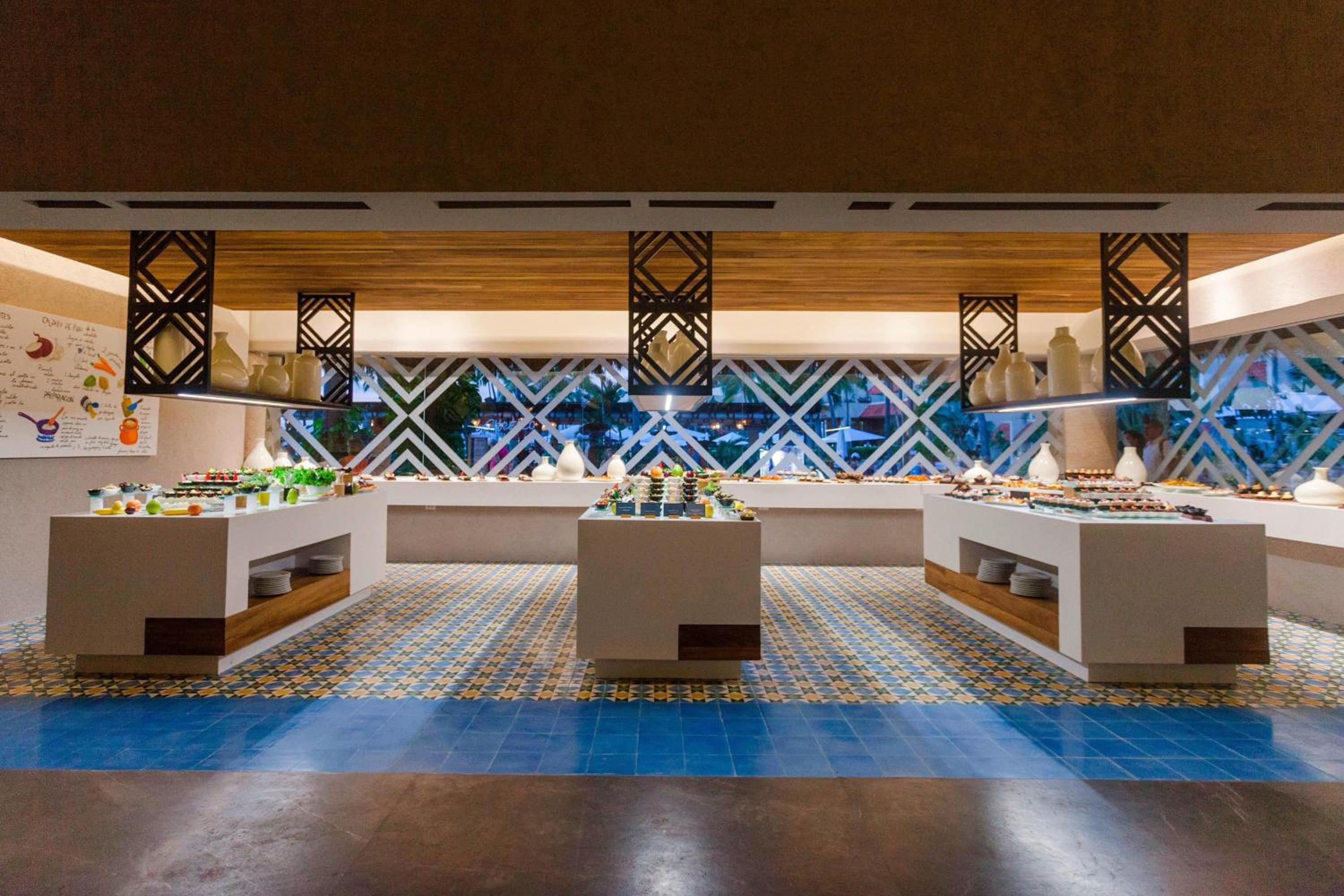 Puerto Vallarta Vacations - Sheraton Buganvilias Resort  Convention Center - Property Image 29