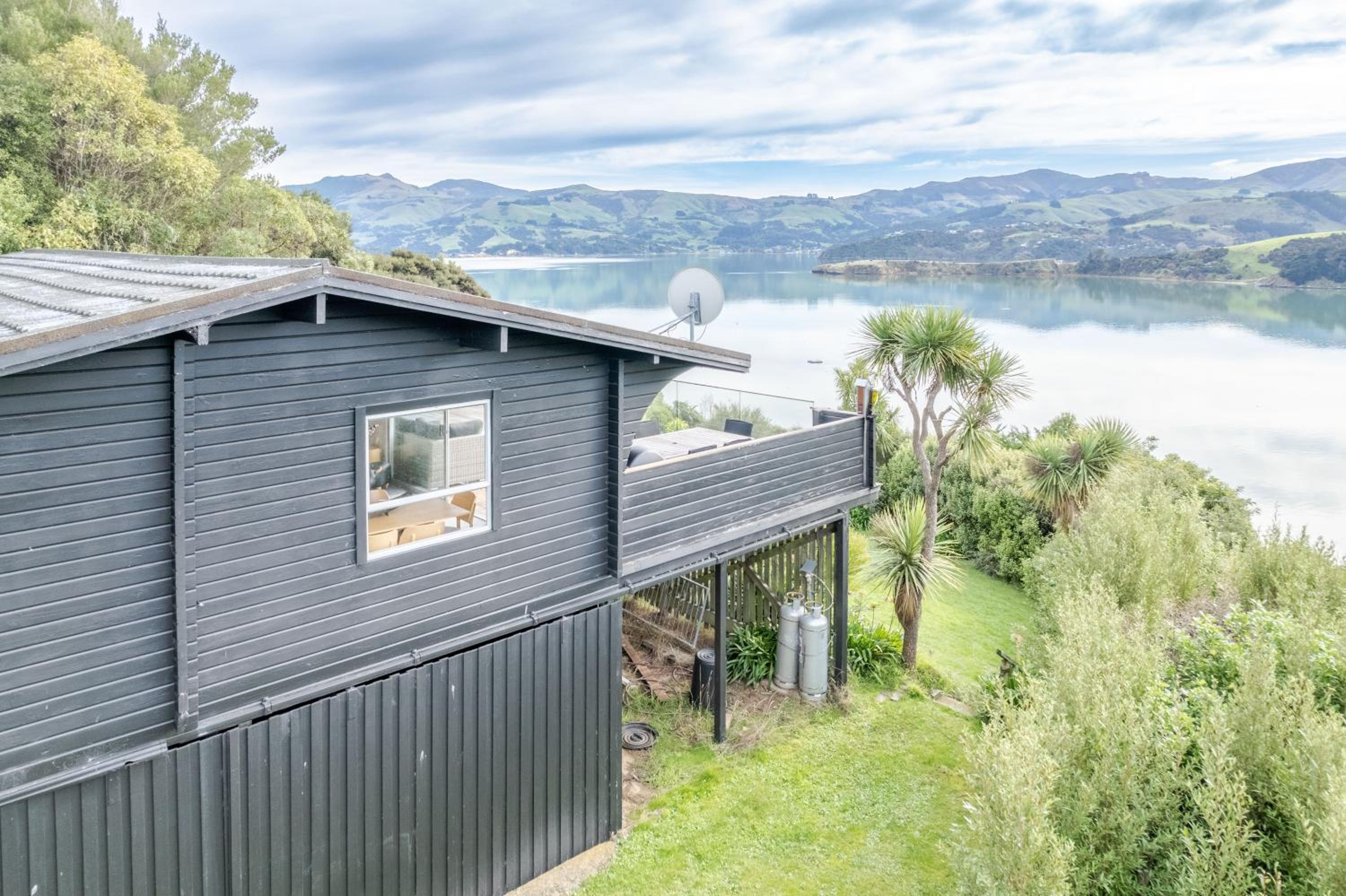 Birdsong Bliss - Takamatua Holiday Home