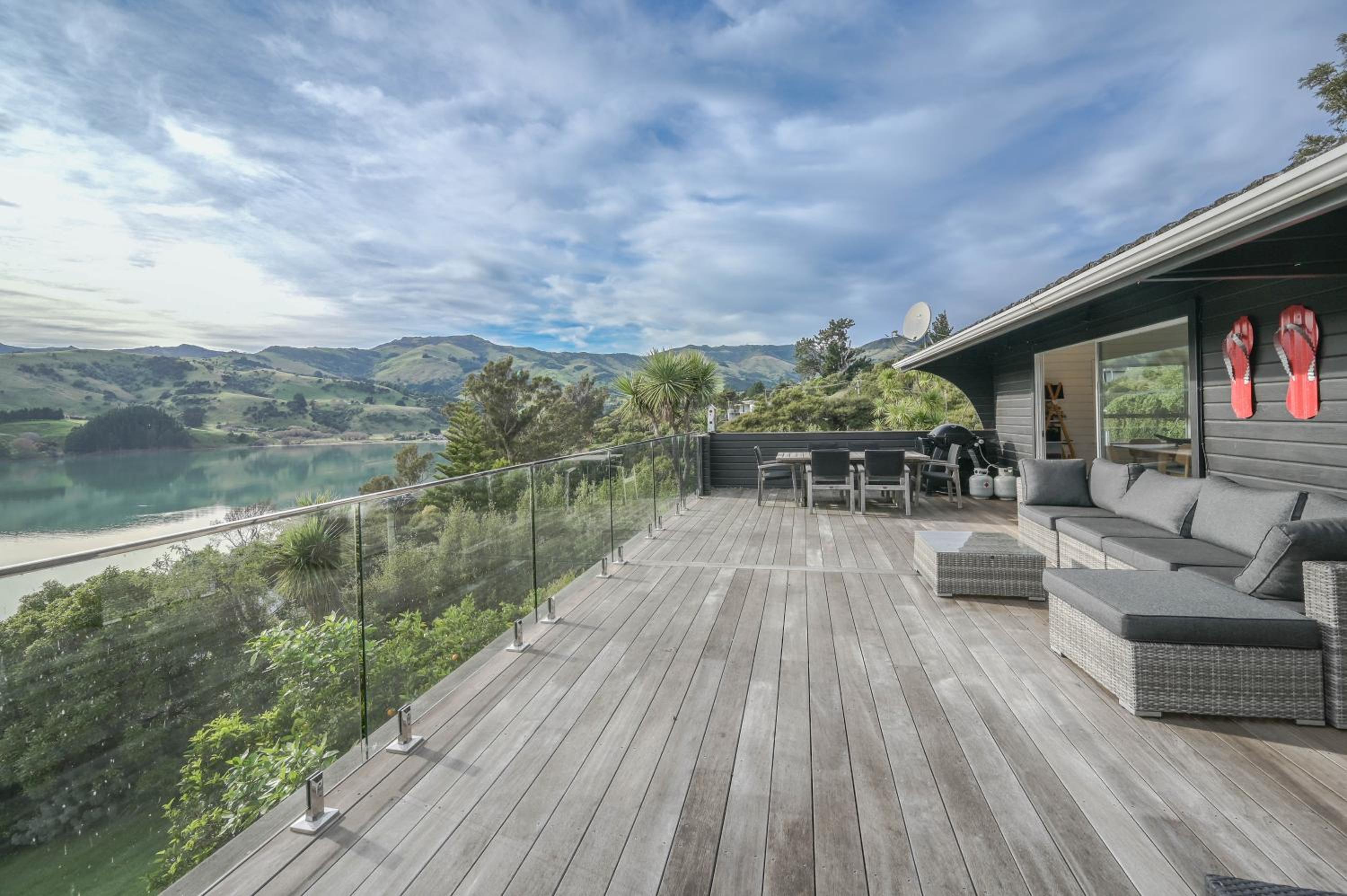 Birdsong Bliss - Takamatua Holiday Home