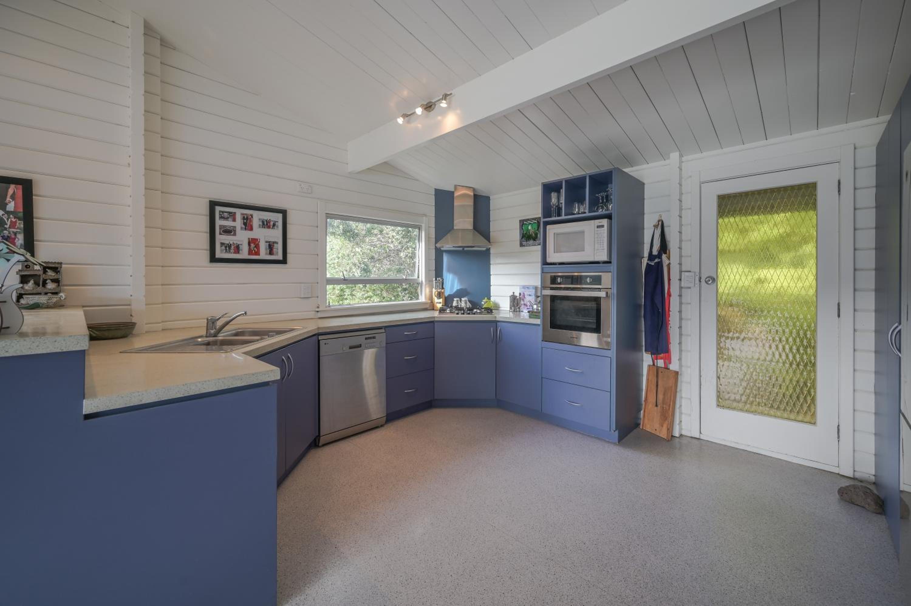 Birdsong Bliss - Takamatua Holiday Home