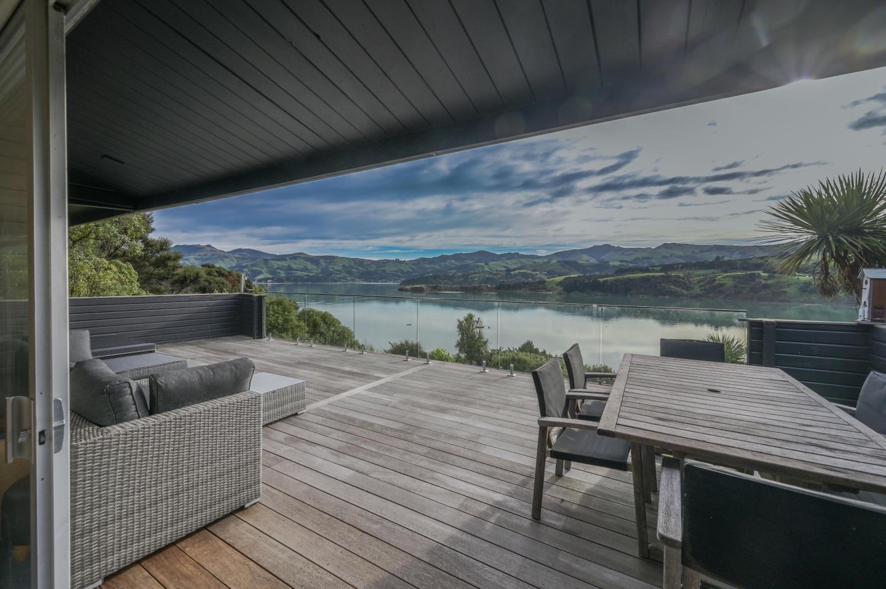 Birdsong Bliss - Takamatua Holiday Home