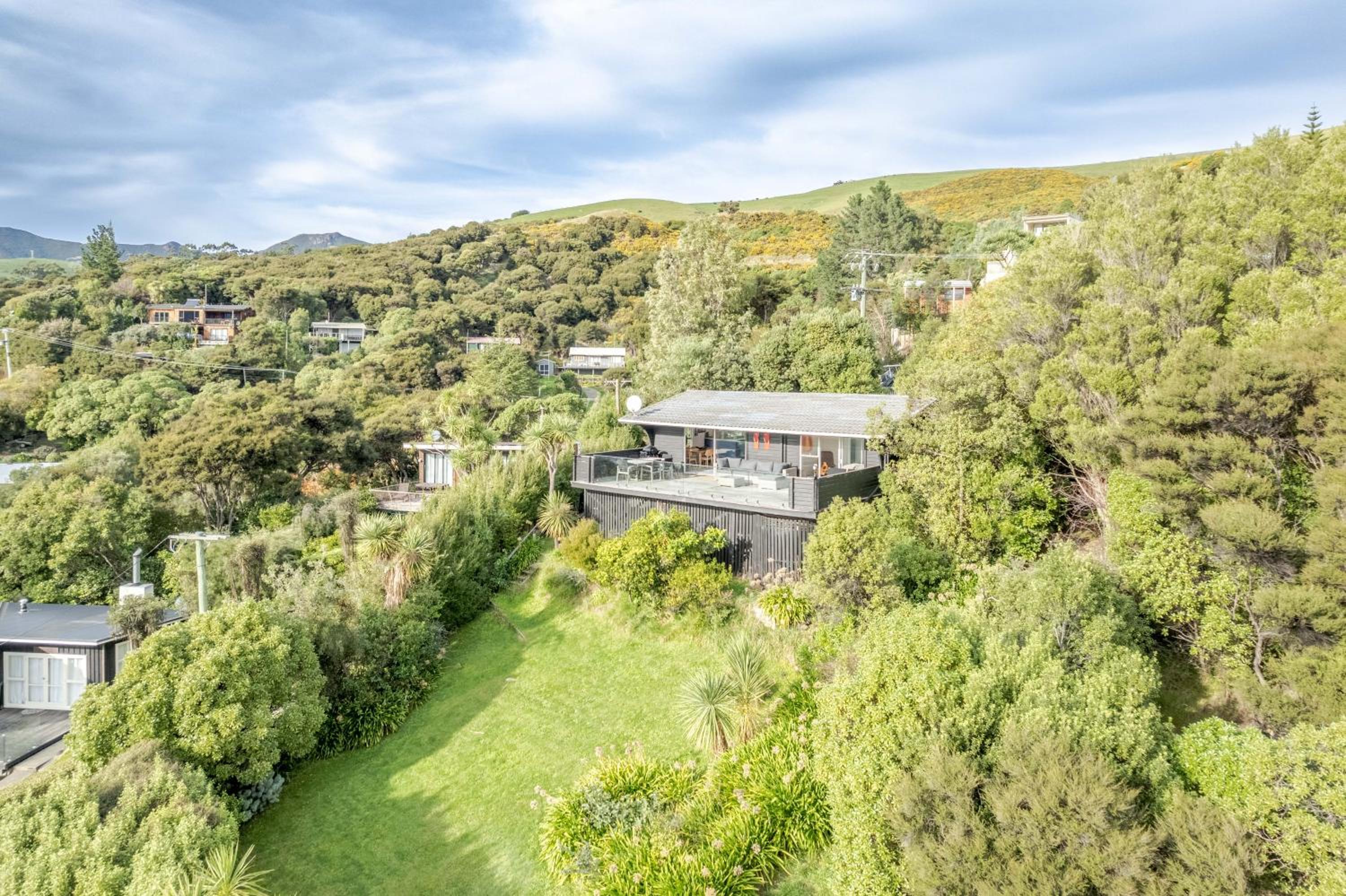 Birdsong Bliss - Takamatua Holiday Home