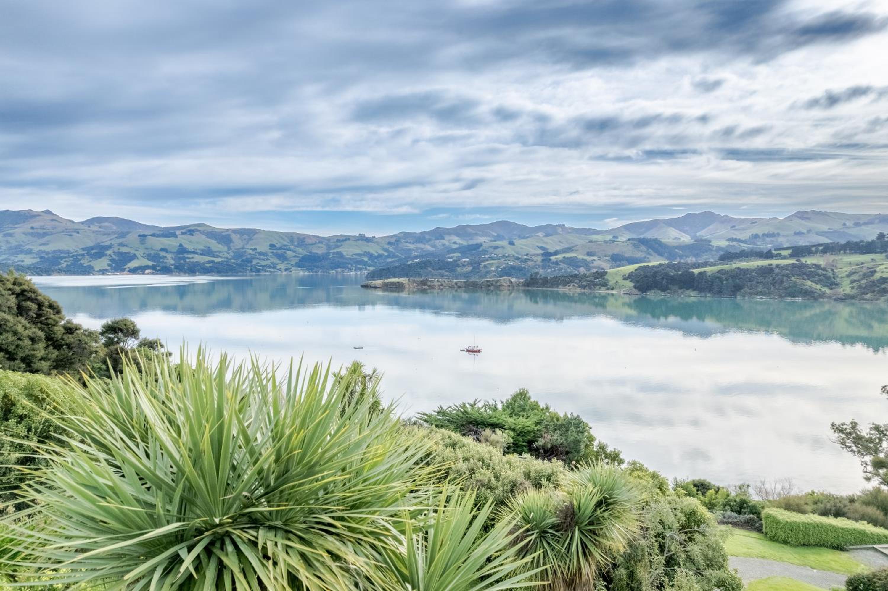 Birdsong Bliss - Takamatua Holiday Home