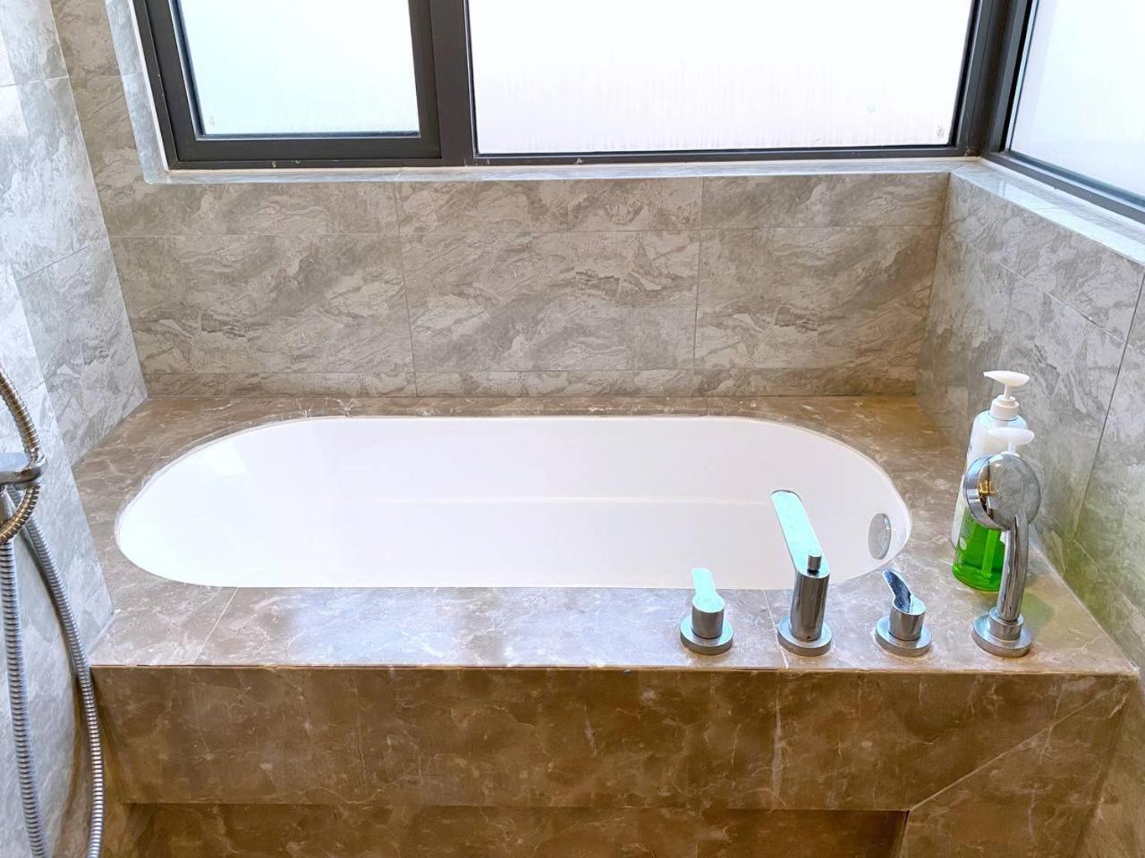R&F Princess Cove JB Apartment Suites By SC Homestay