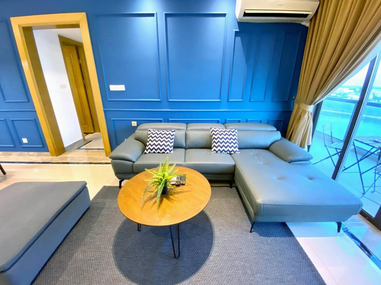 R&F Princess Cove JB Apartment Suites By SC Homestay
