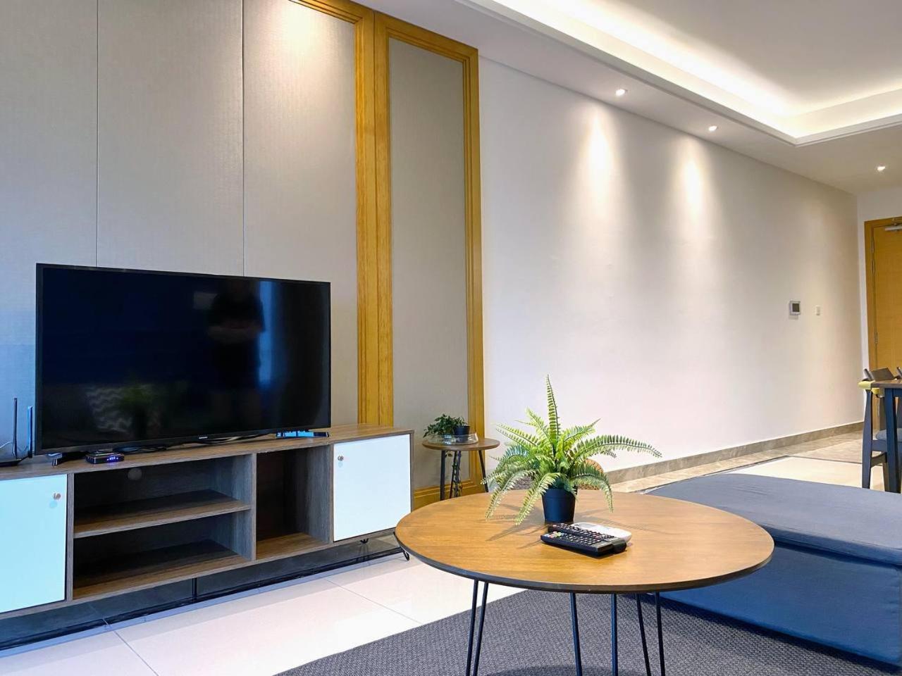 R&F Princess Cove JB Apartment Suites By SC Homestay