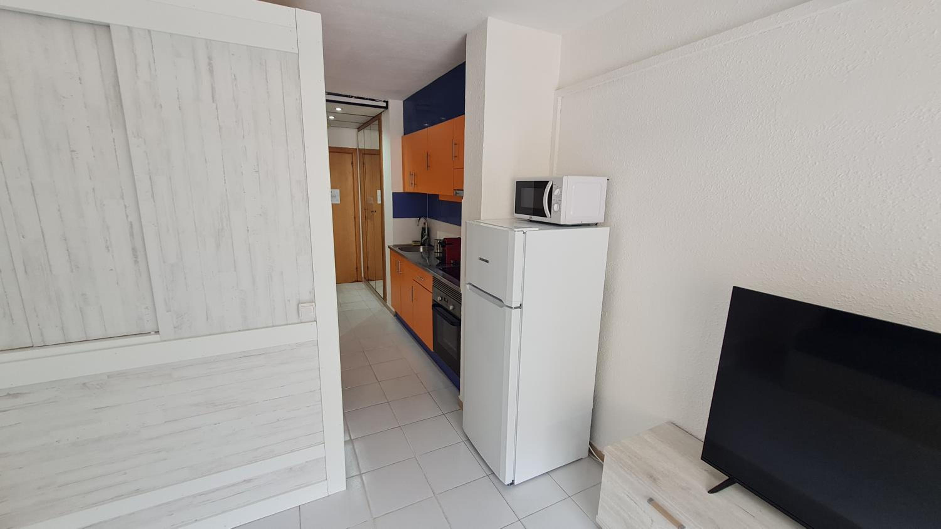 Apartamento con piscina Inter 2