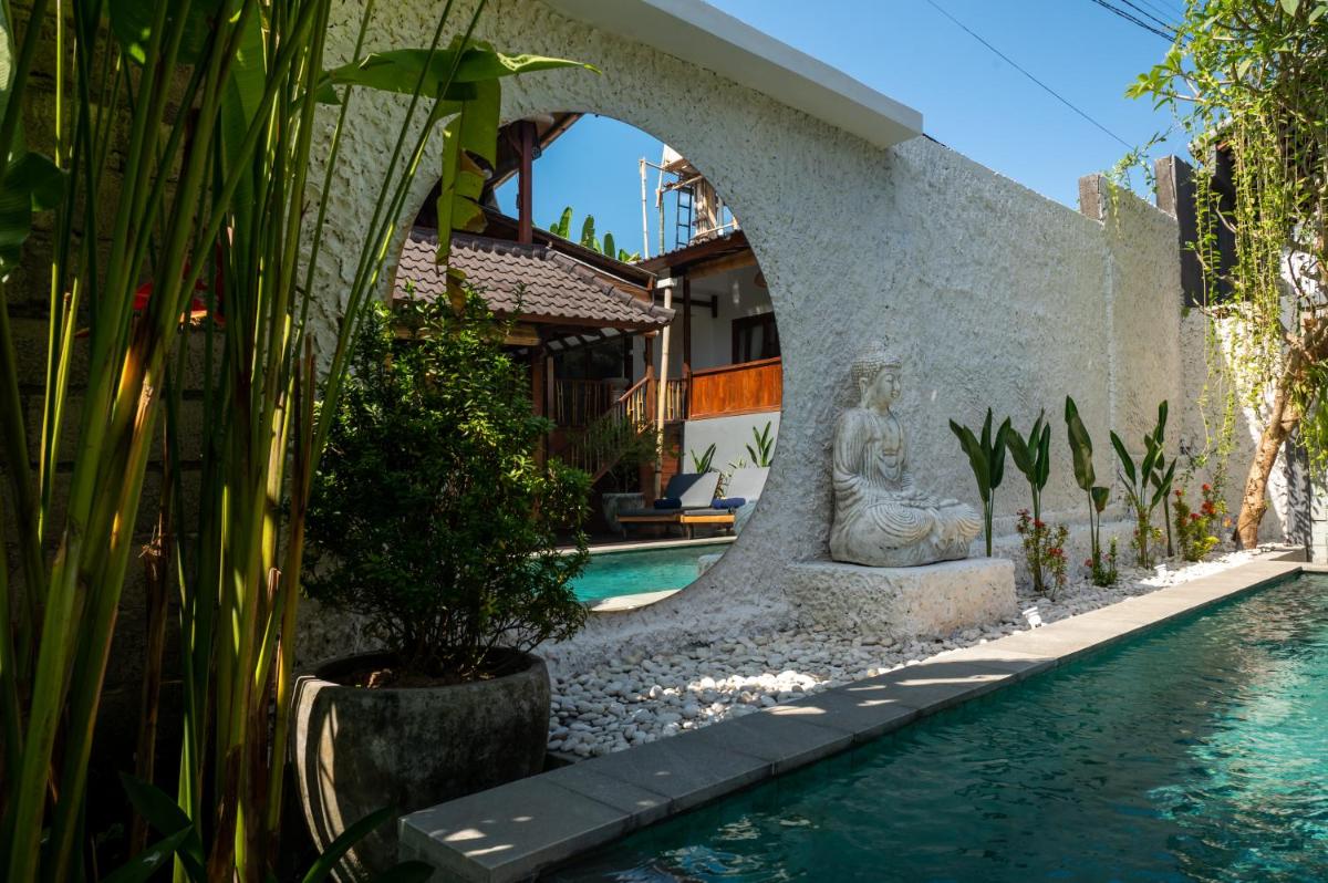 Villa Innerbloom stylish 2BR with large pool & garden view 2