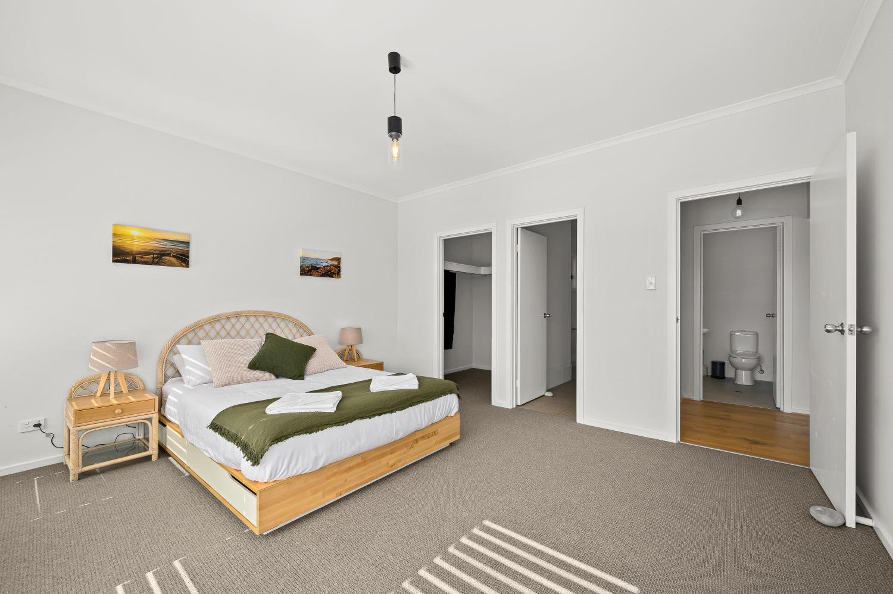 Ochre Sunsets - Moana - C21 SouthCoast Holidays