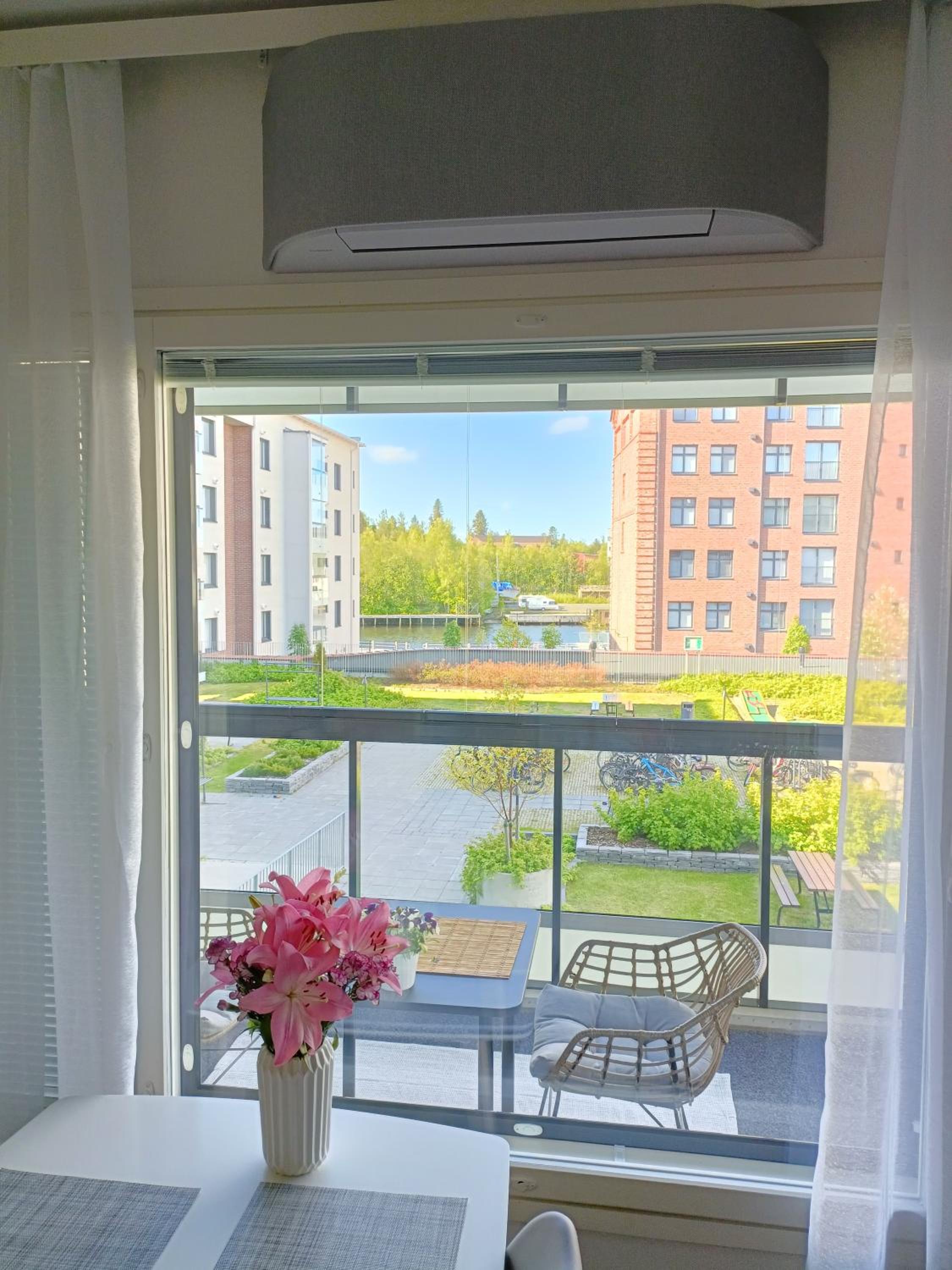 Toppilansalmi two bedroom apartment with a view