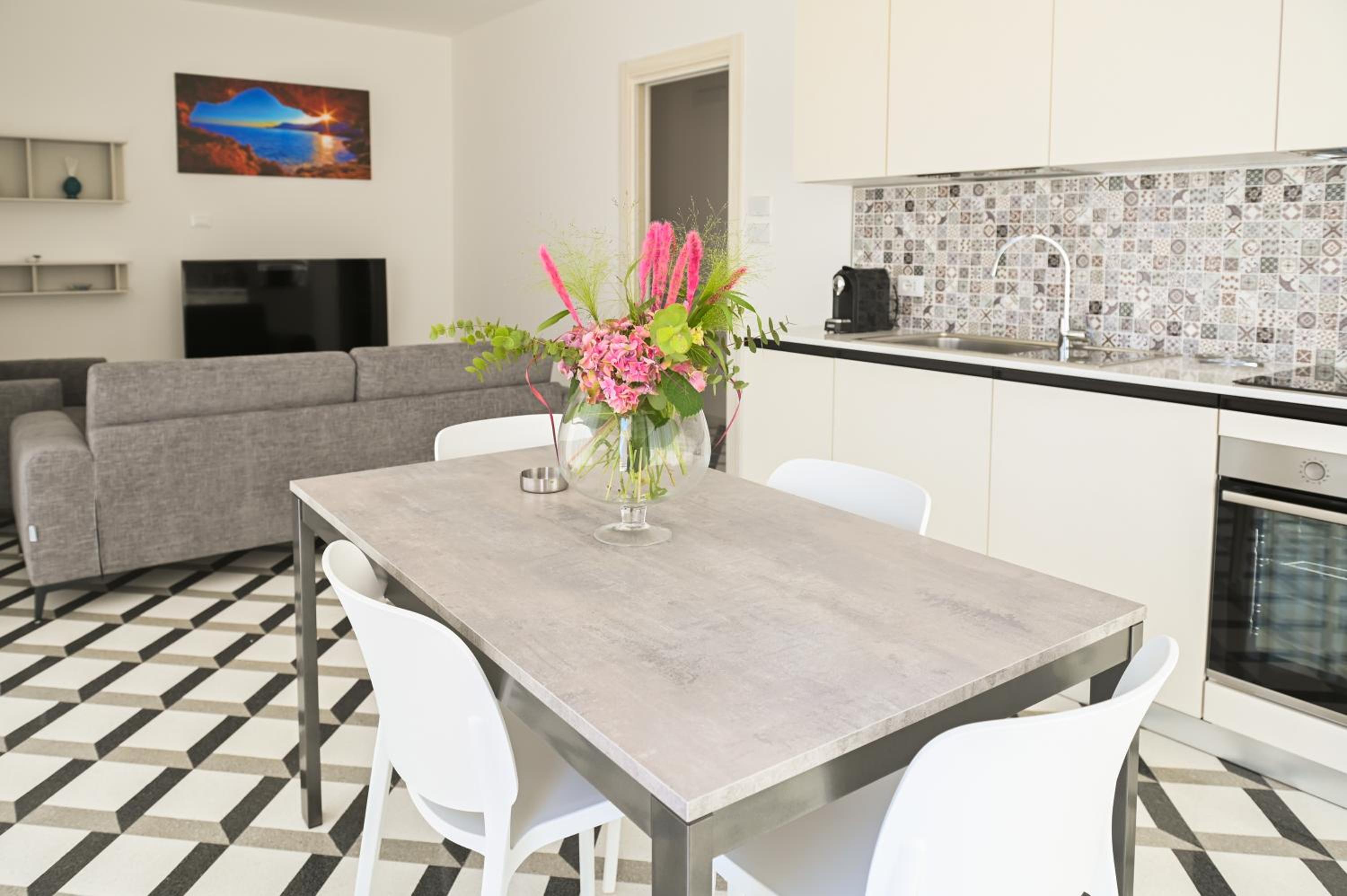 Perle Marine Suite Apartments