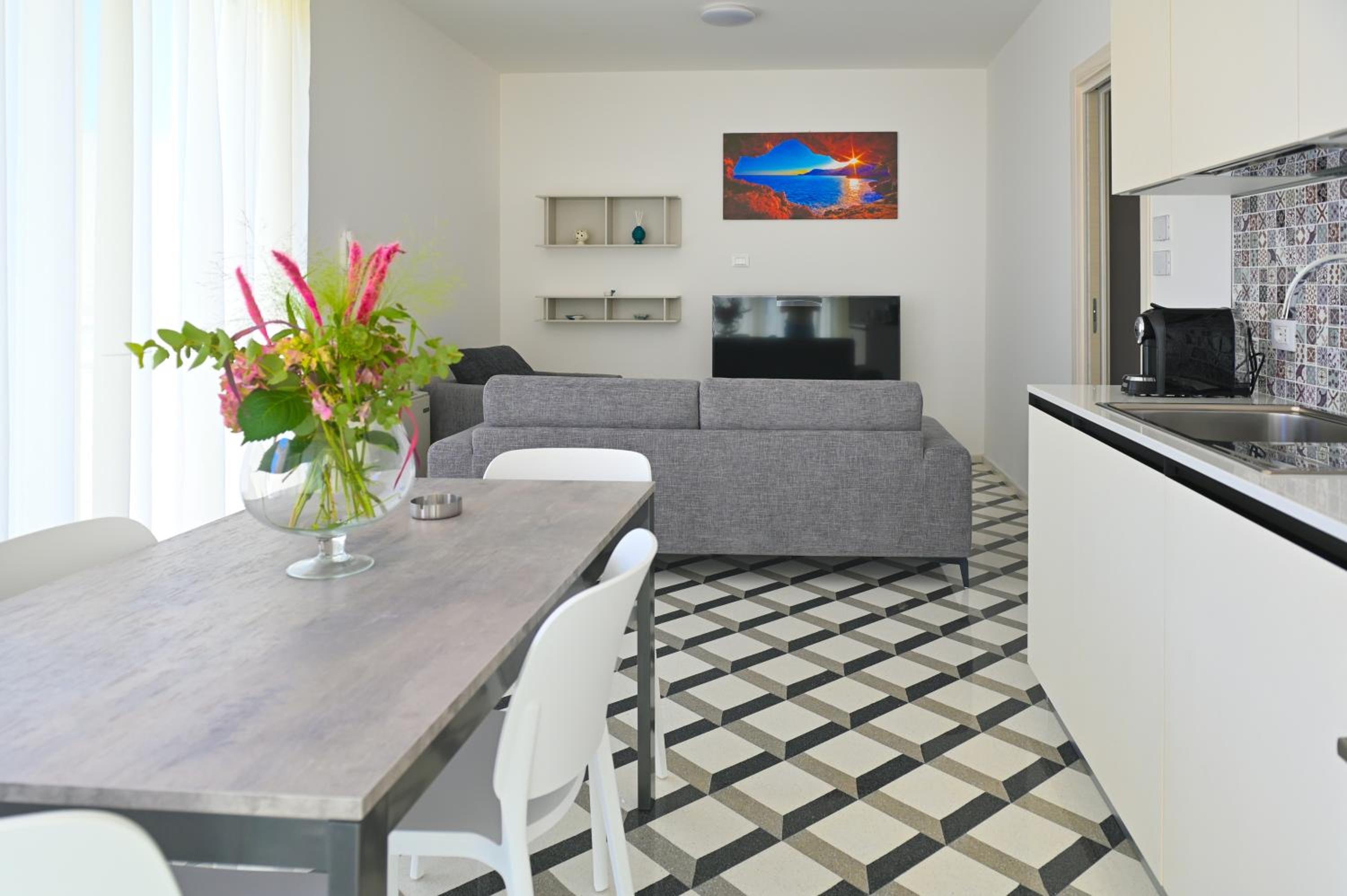 Perle Marine Suite Apartments
