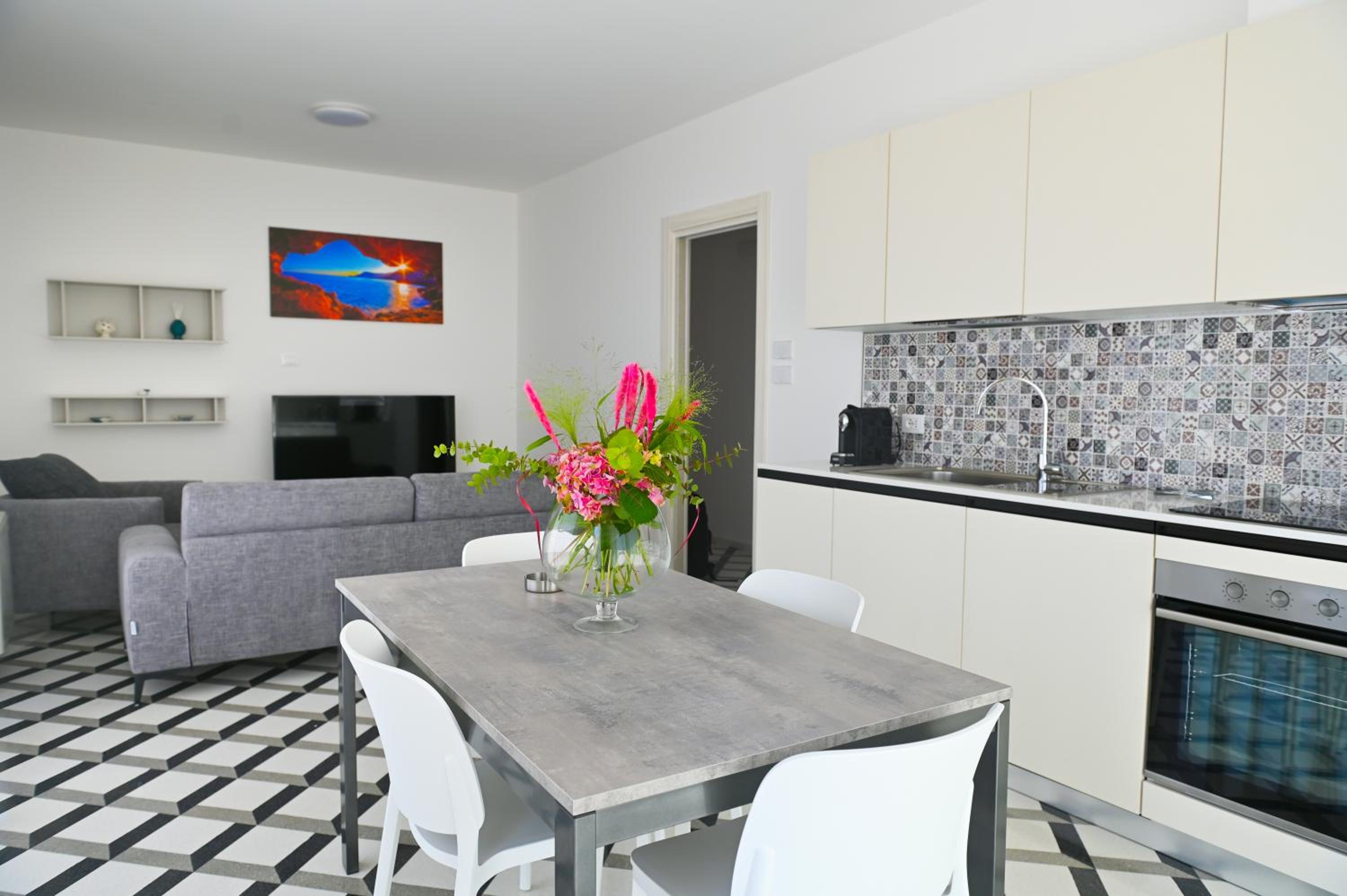 Perle Marine Suite Apartments