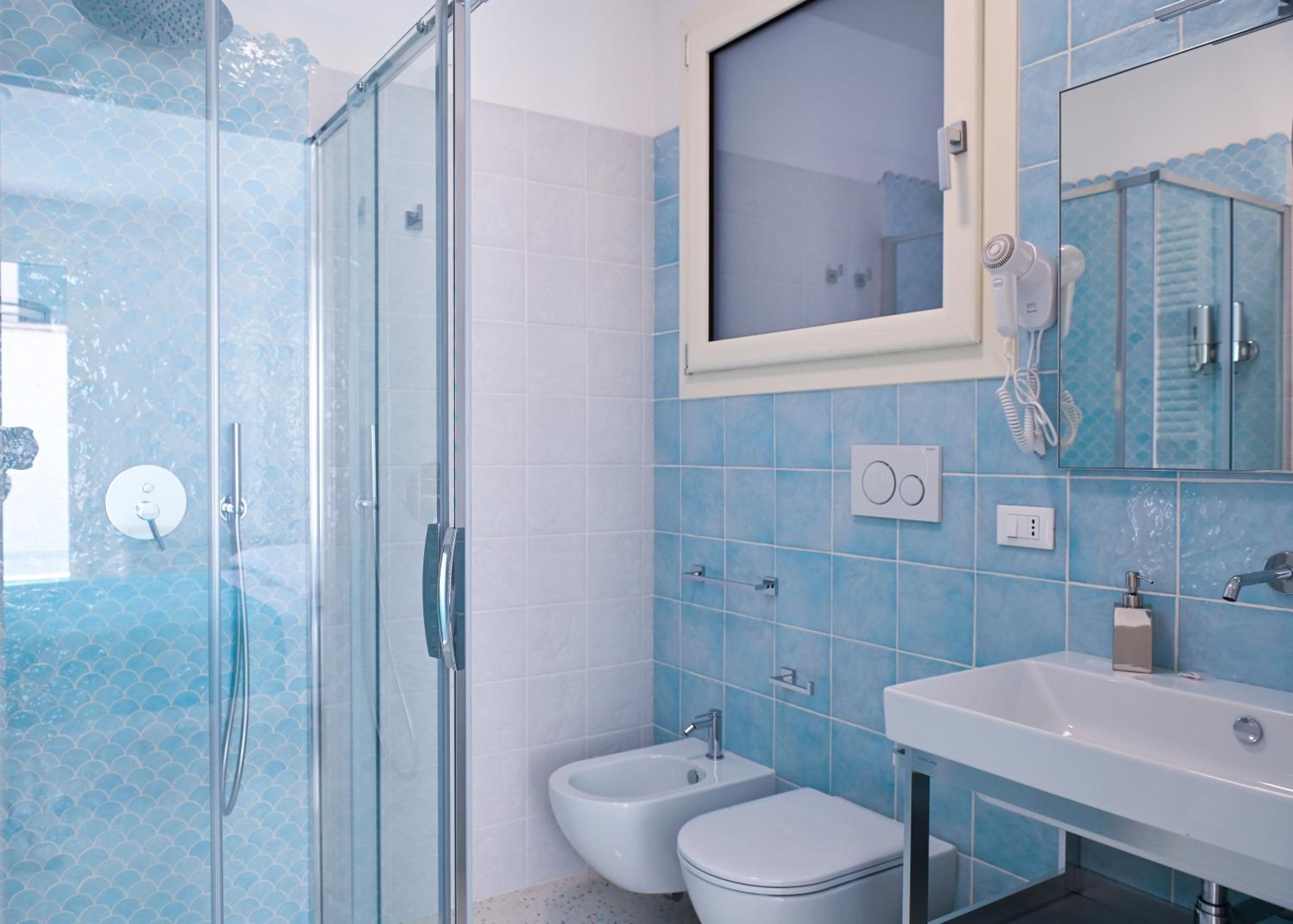 Perle Marine Suite Apartments