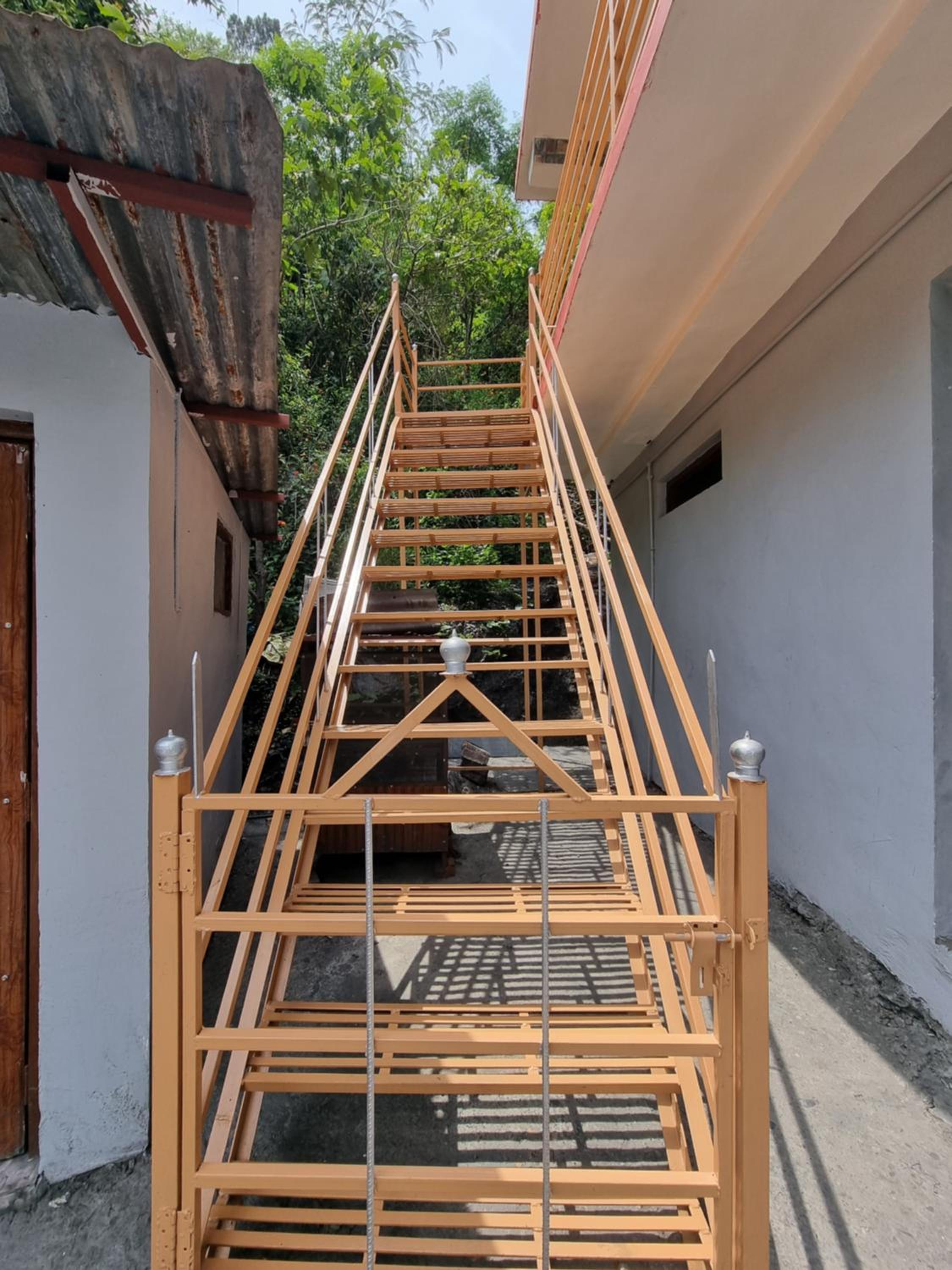 Chamera Inn - Riverside Homestay