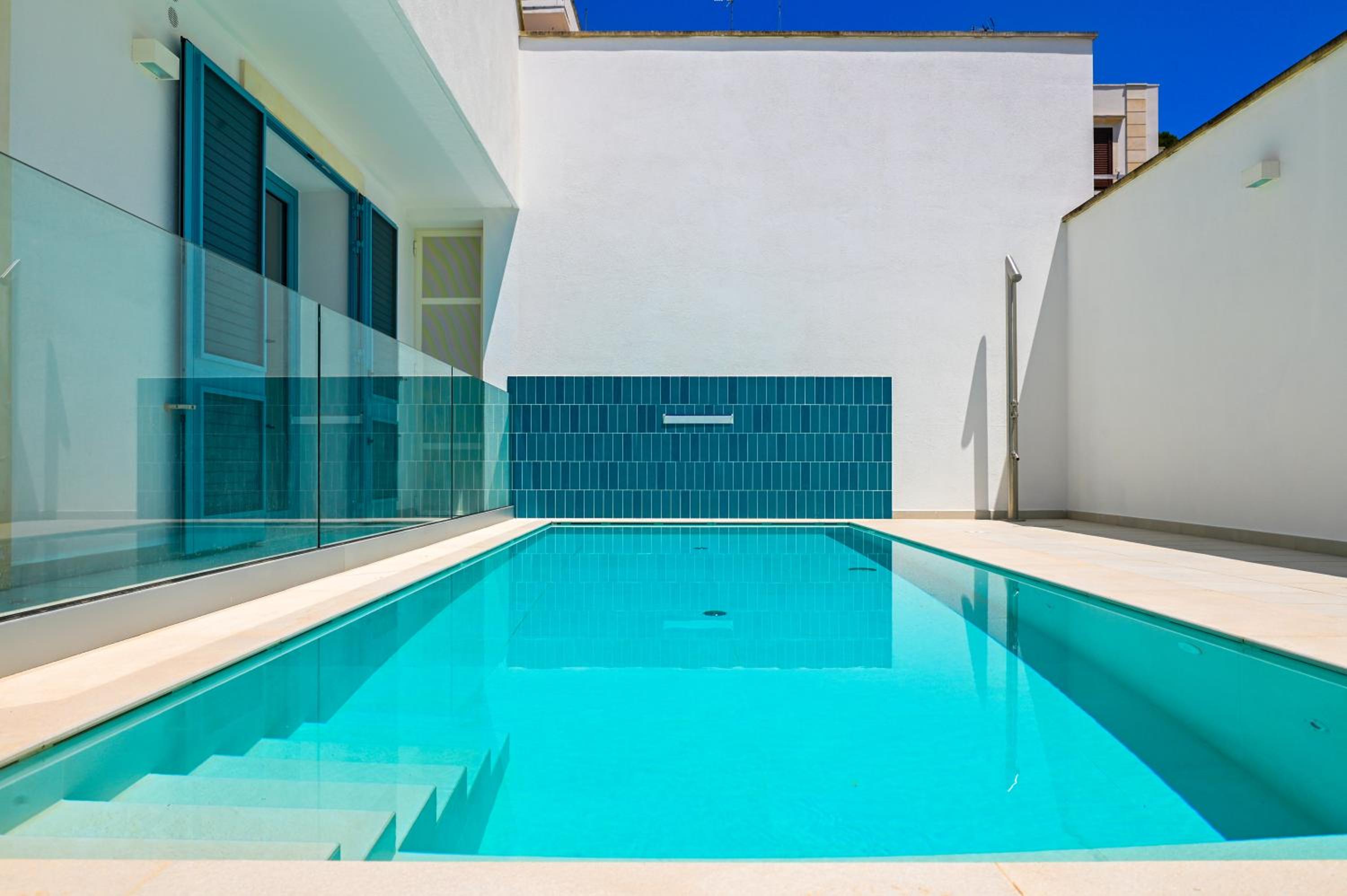 Perle Marine Suite Apartments