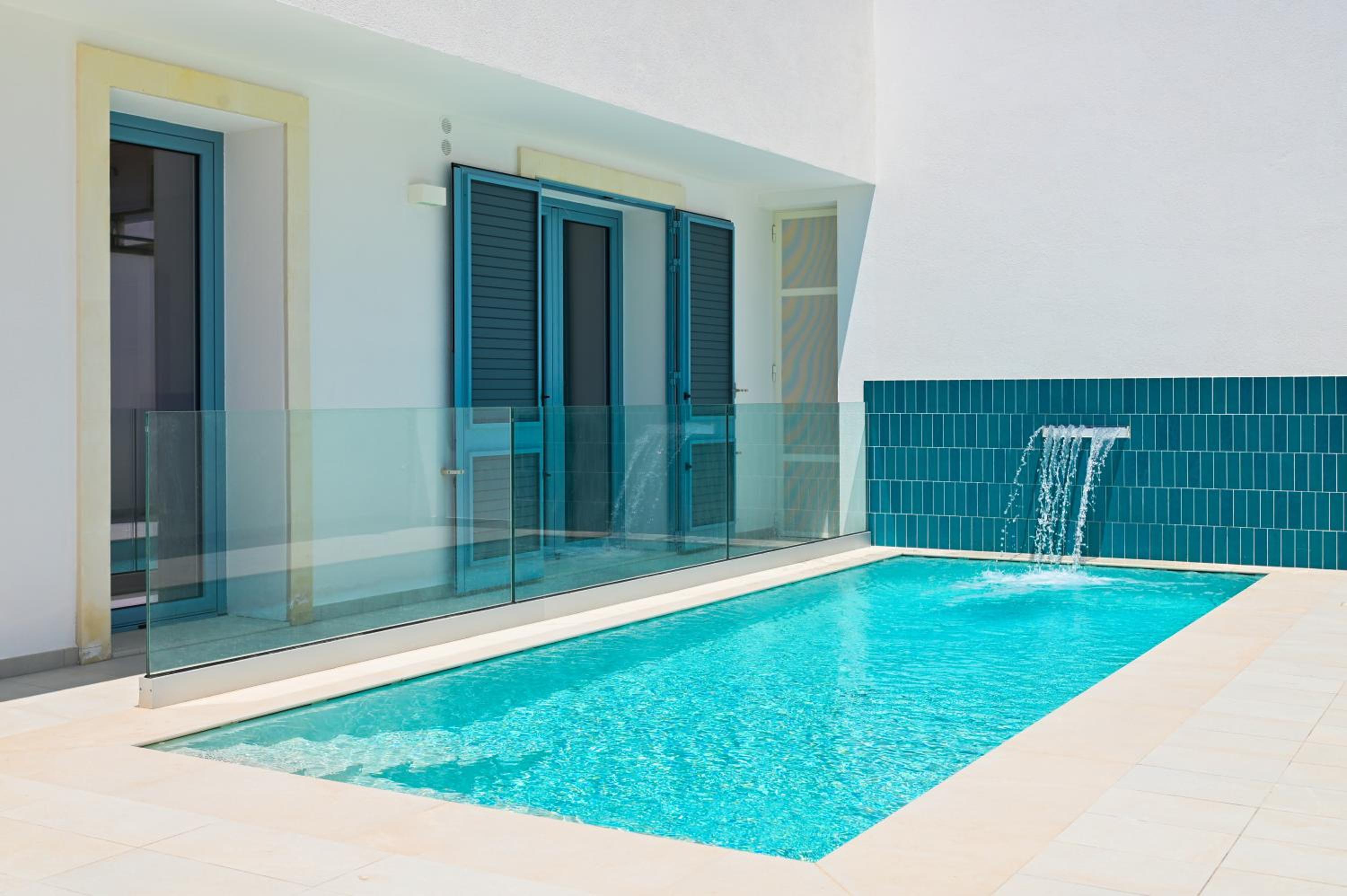 Perle Marine Suite Apartments