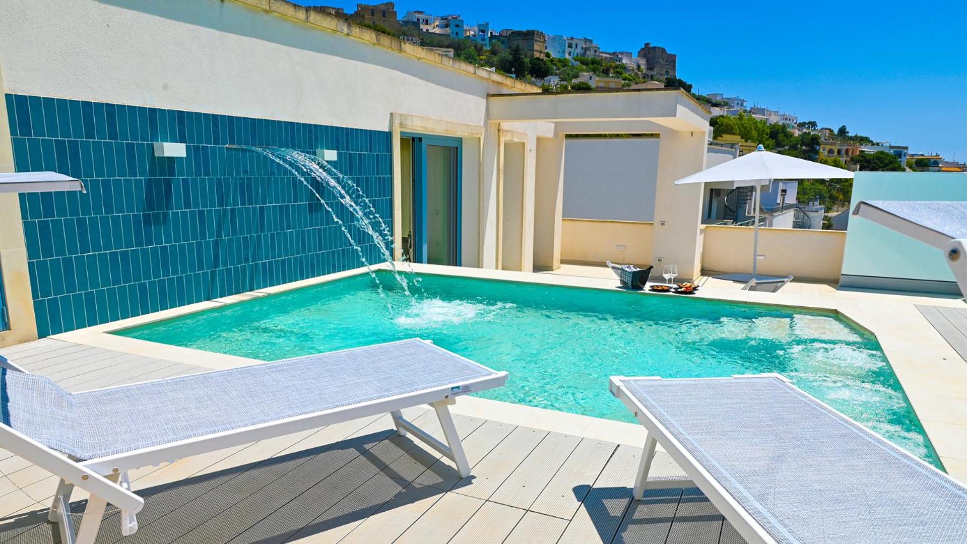 Perle Marine Suite Apartments