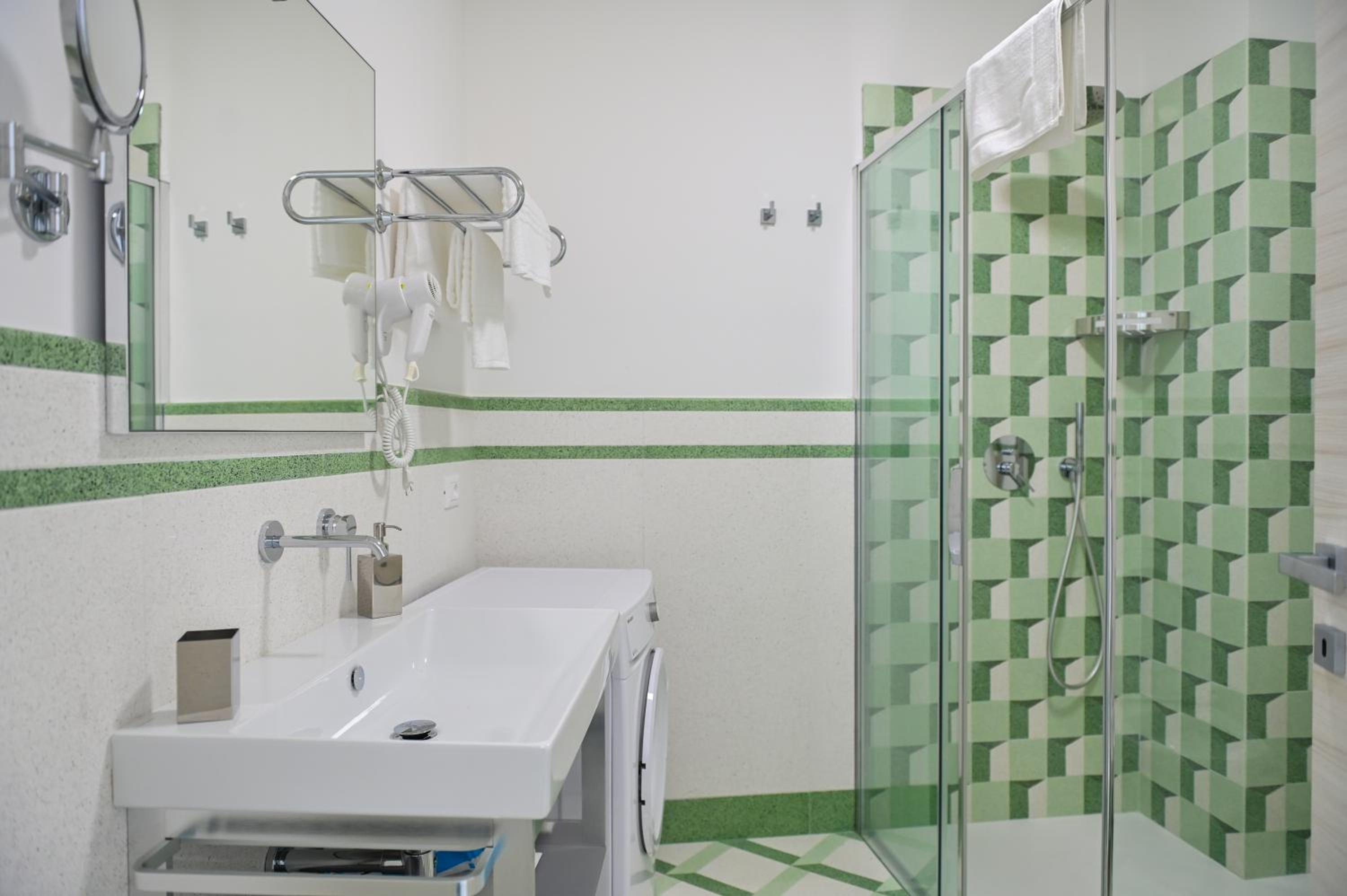 Perle Marine Suite Apartments
