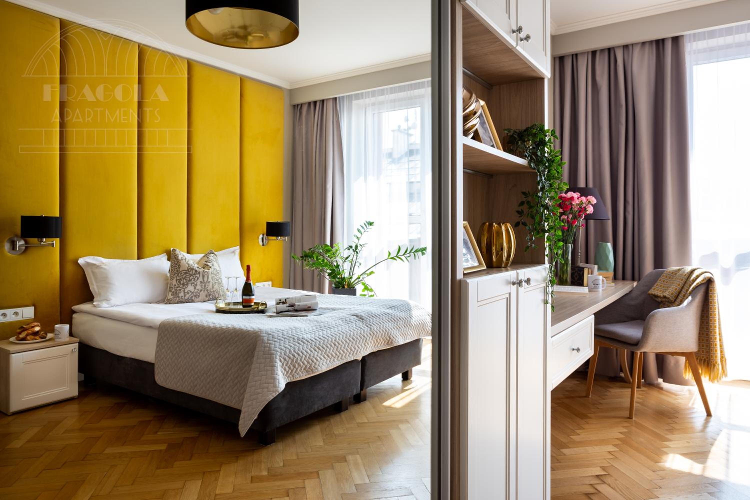 Feniks Fragola Apartments