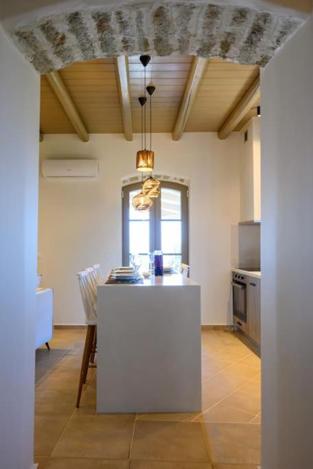 Manolis House photo 4