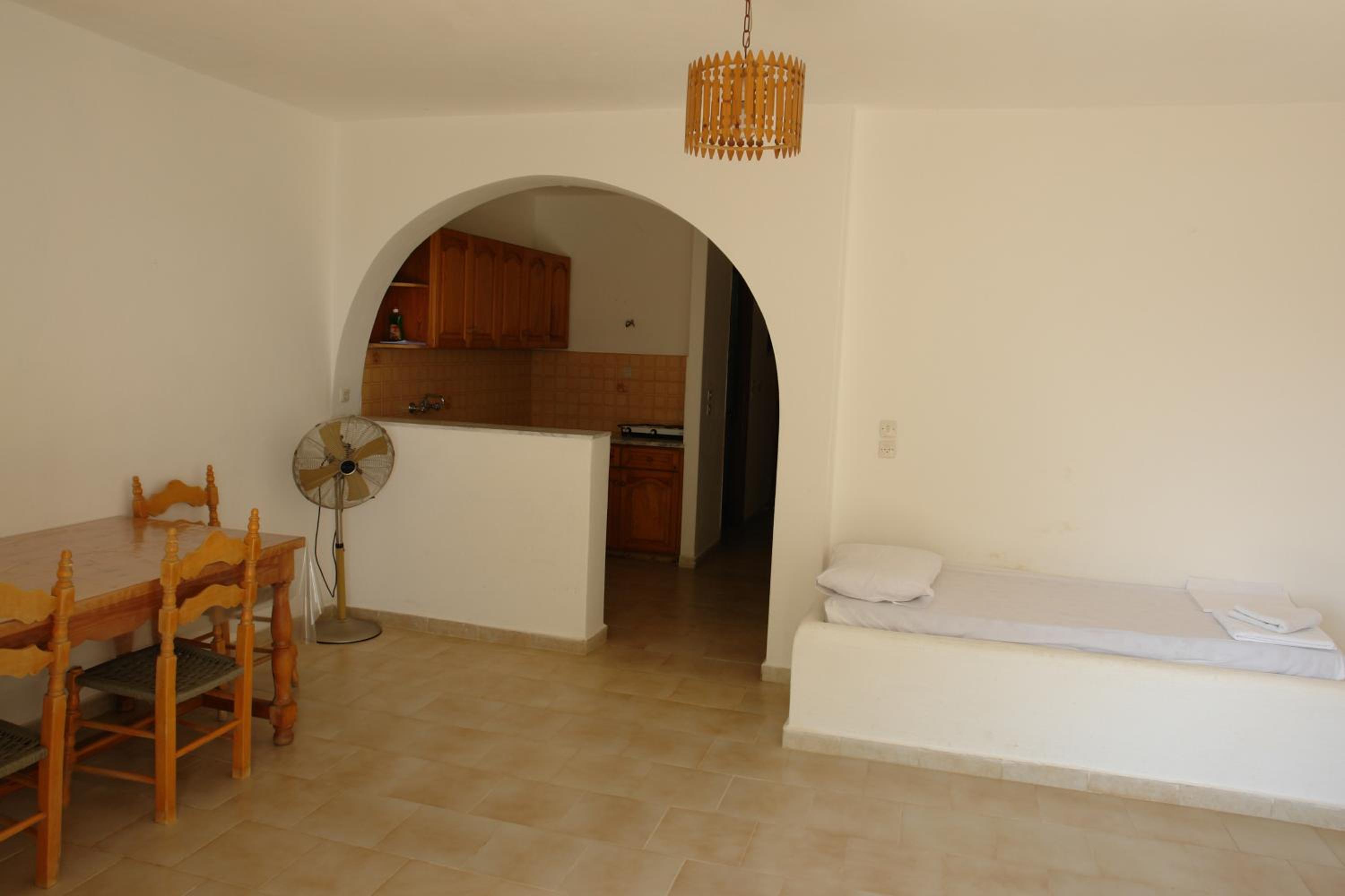 Chryssa Bungalows