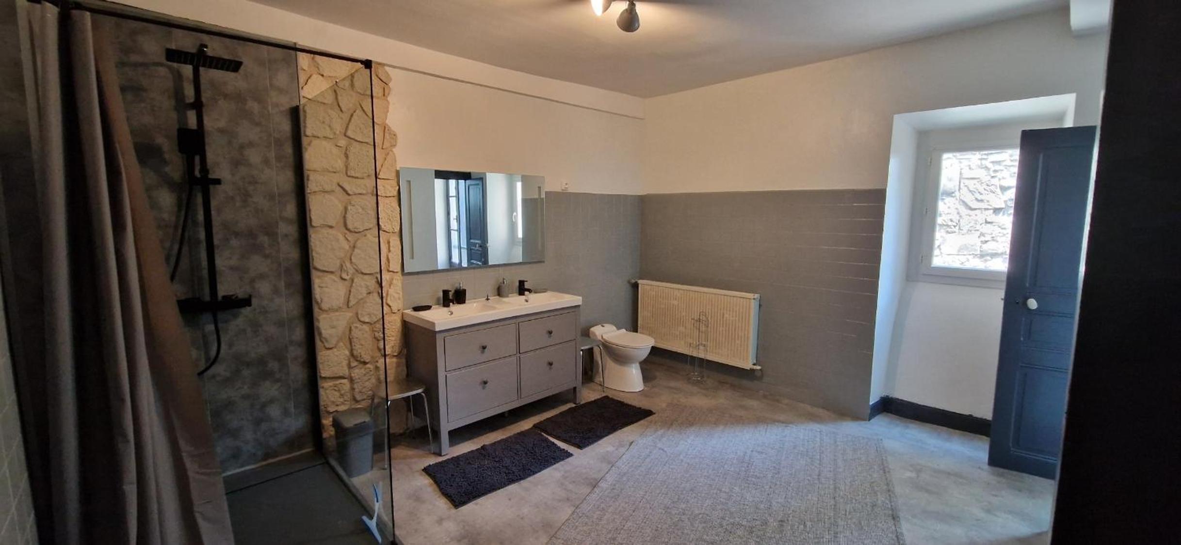 Spacieuse Maison de ville - Quartier Calme - 10 Personnes