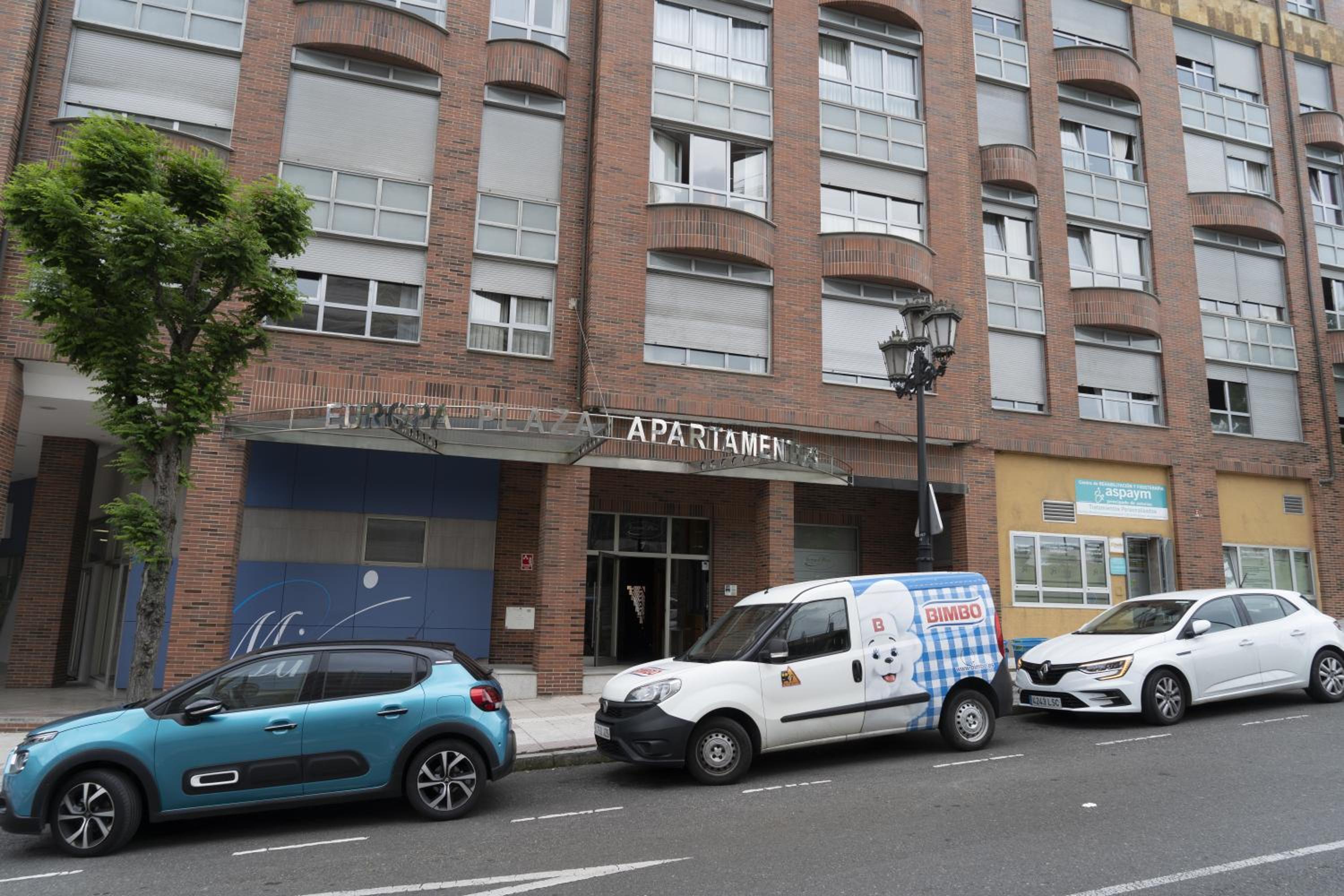 Acogedor Apartamento en Oviedo Frente al HUCA view 2