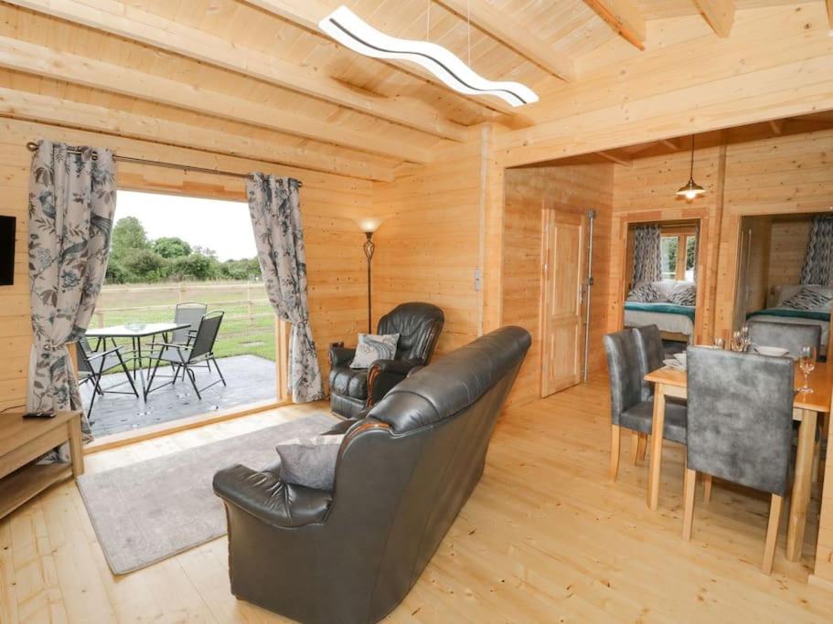Ty Presto, Parc Y Fronwen view 4