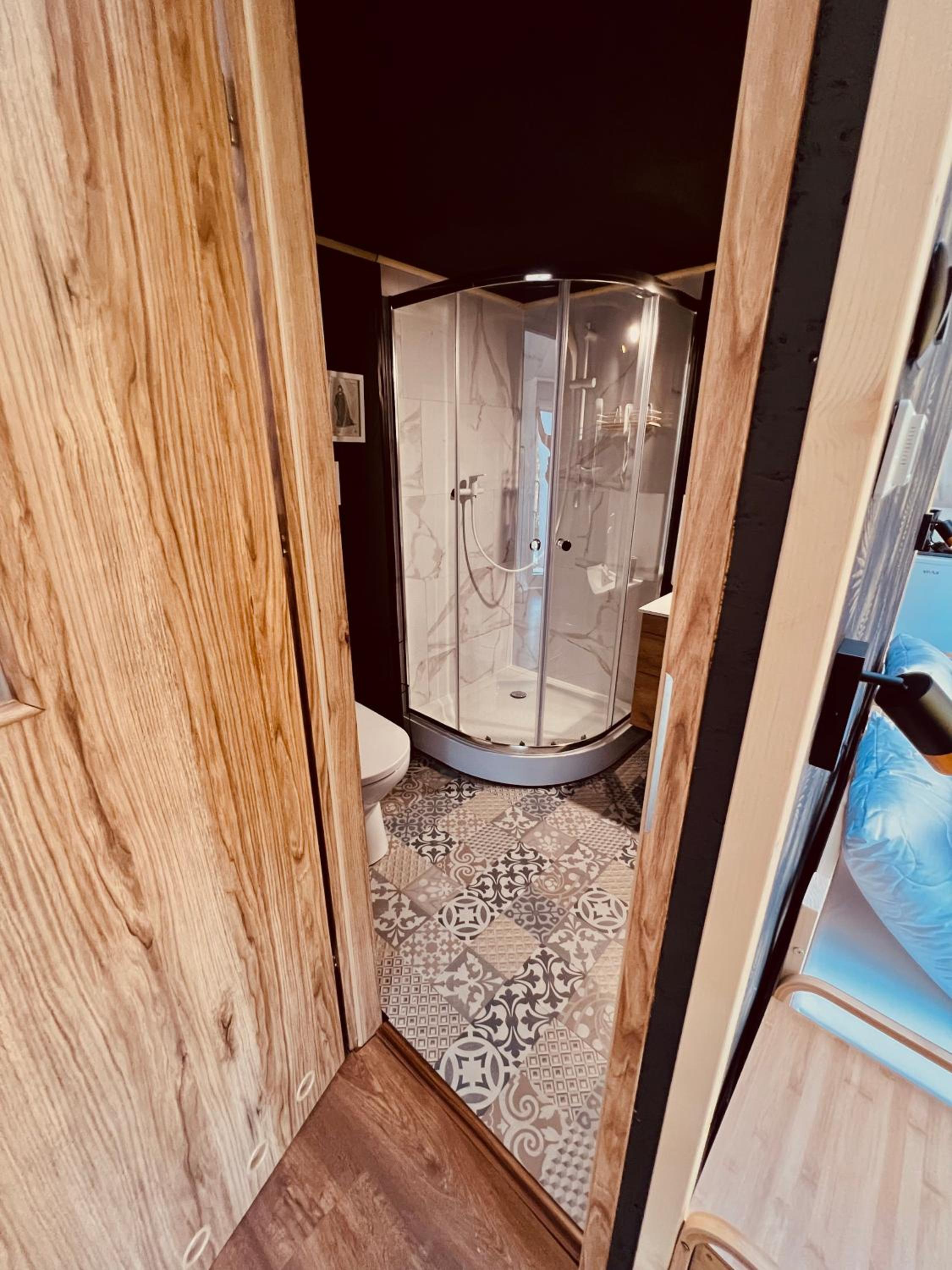 Glamping Stacja Zieleniec w Nałęczowie