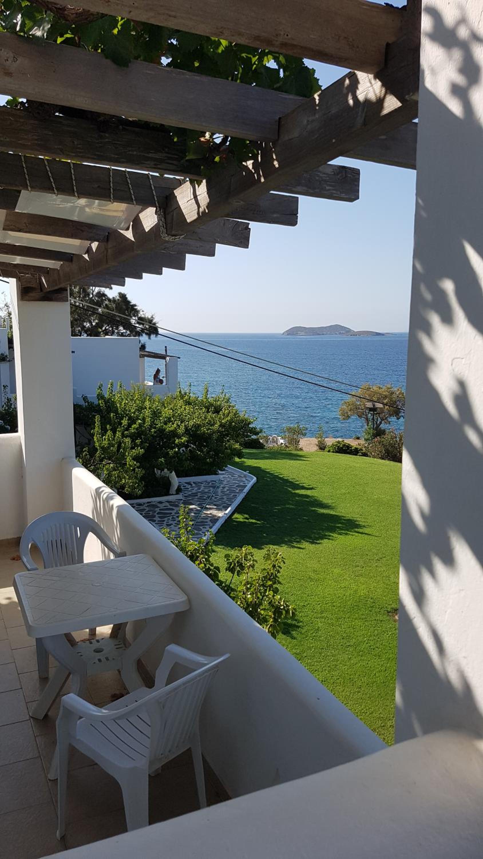 Chryssa Bungalows
