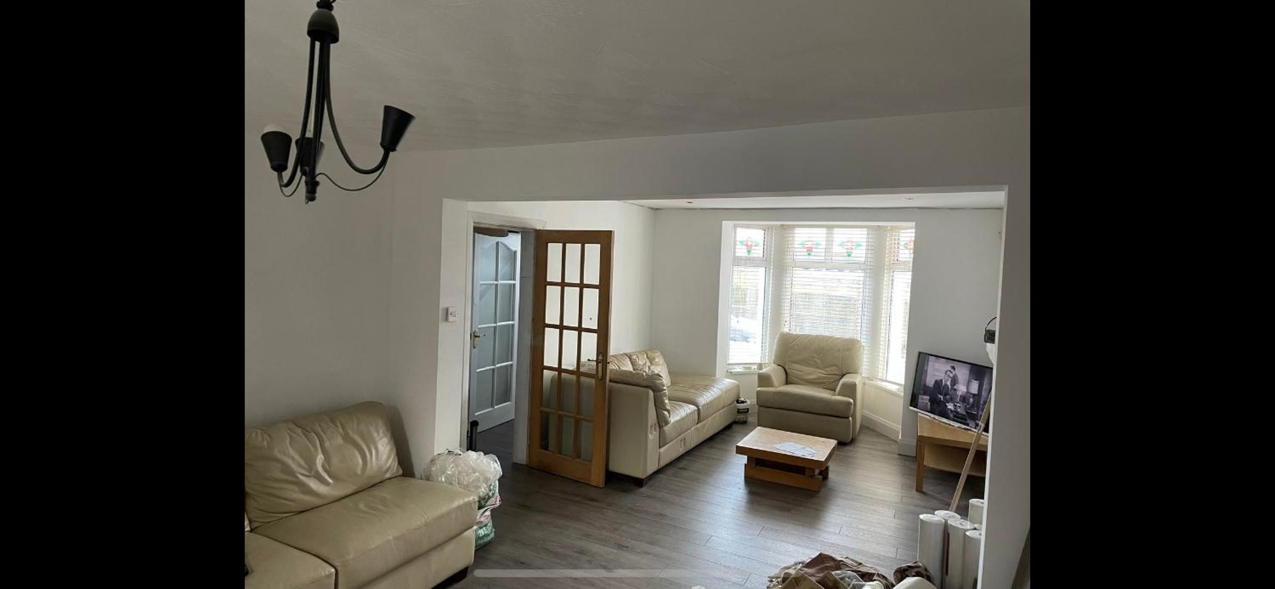 Enfield Street house behind Portstewart promenade with partial sea view from front 3 bed sleeps 7 view 5