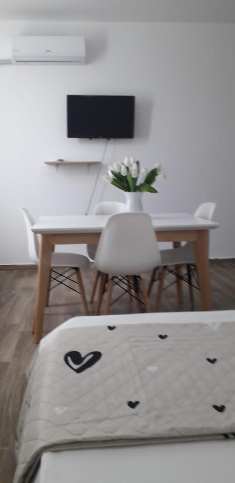 Joy Summer Apartment