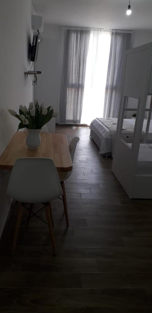 Joy Summer Apartment