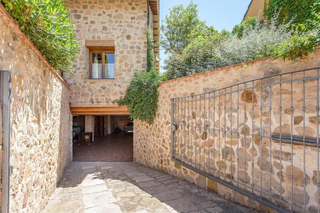 VILLA TAMARIT