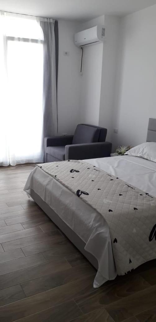 Joy Summer Apartment